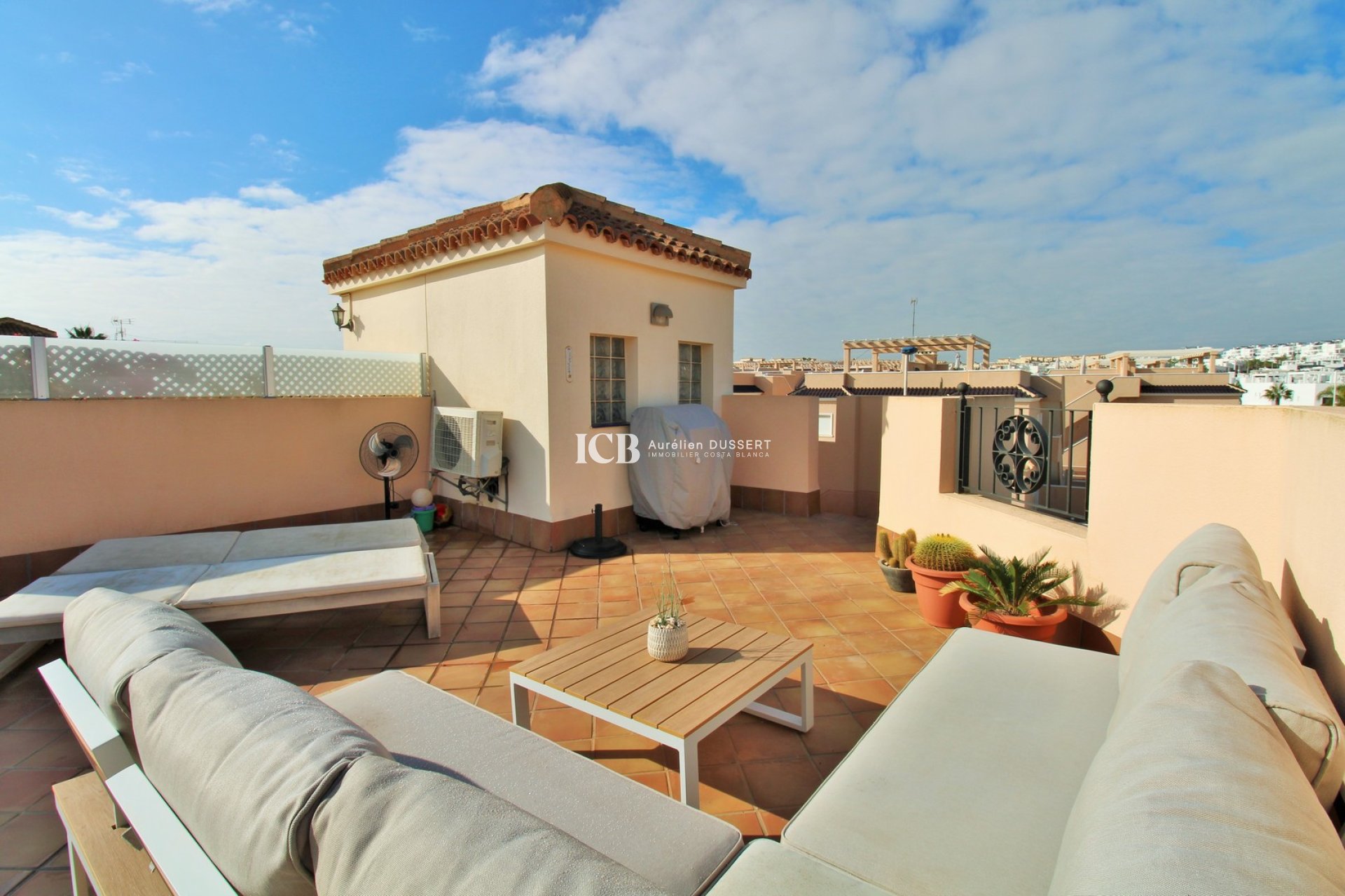 Resale - Apartment / flat -
Torrevieja - Punta prima