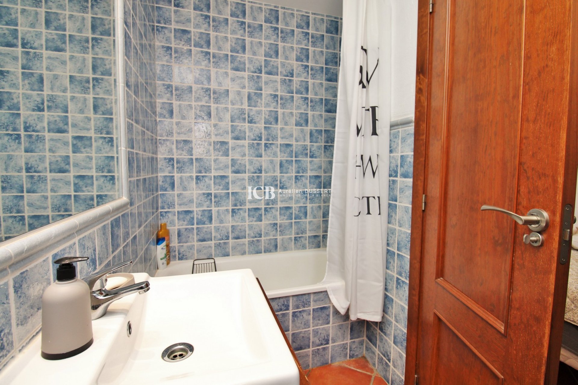 Resale - Apartment / flat -
Torrevieja - Punta prima