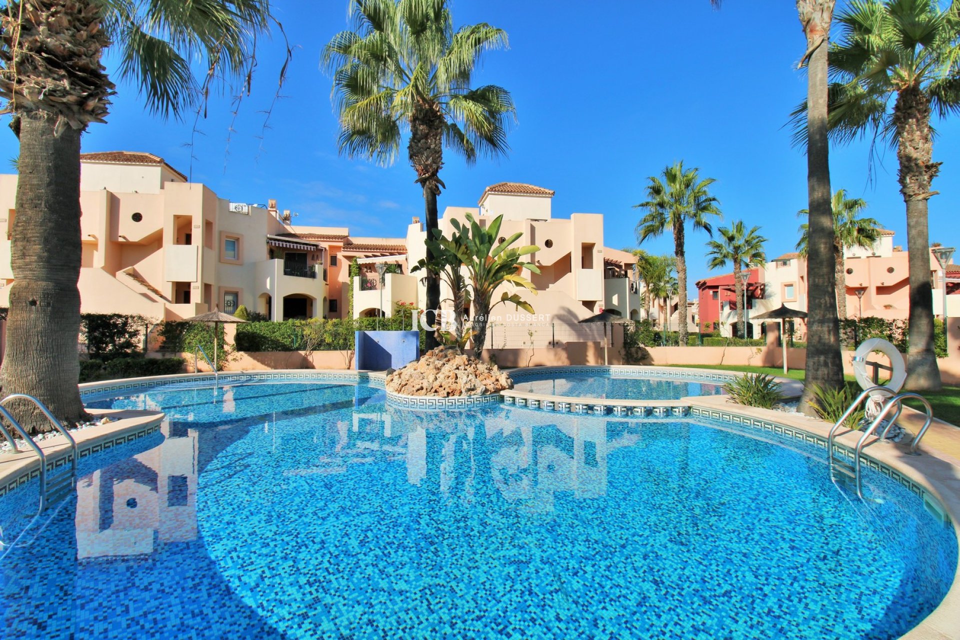 Resale - Apartment / flat -
Torrevieja - Punta prima