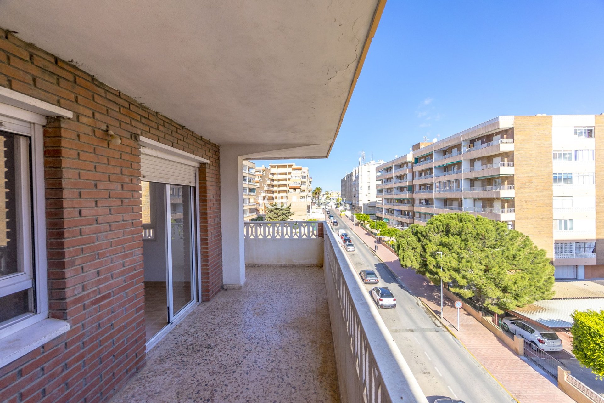 Resale - Apartment / flat -
Torrevieja - Punta prima