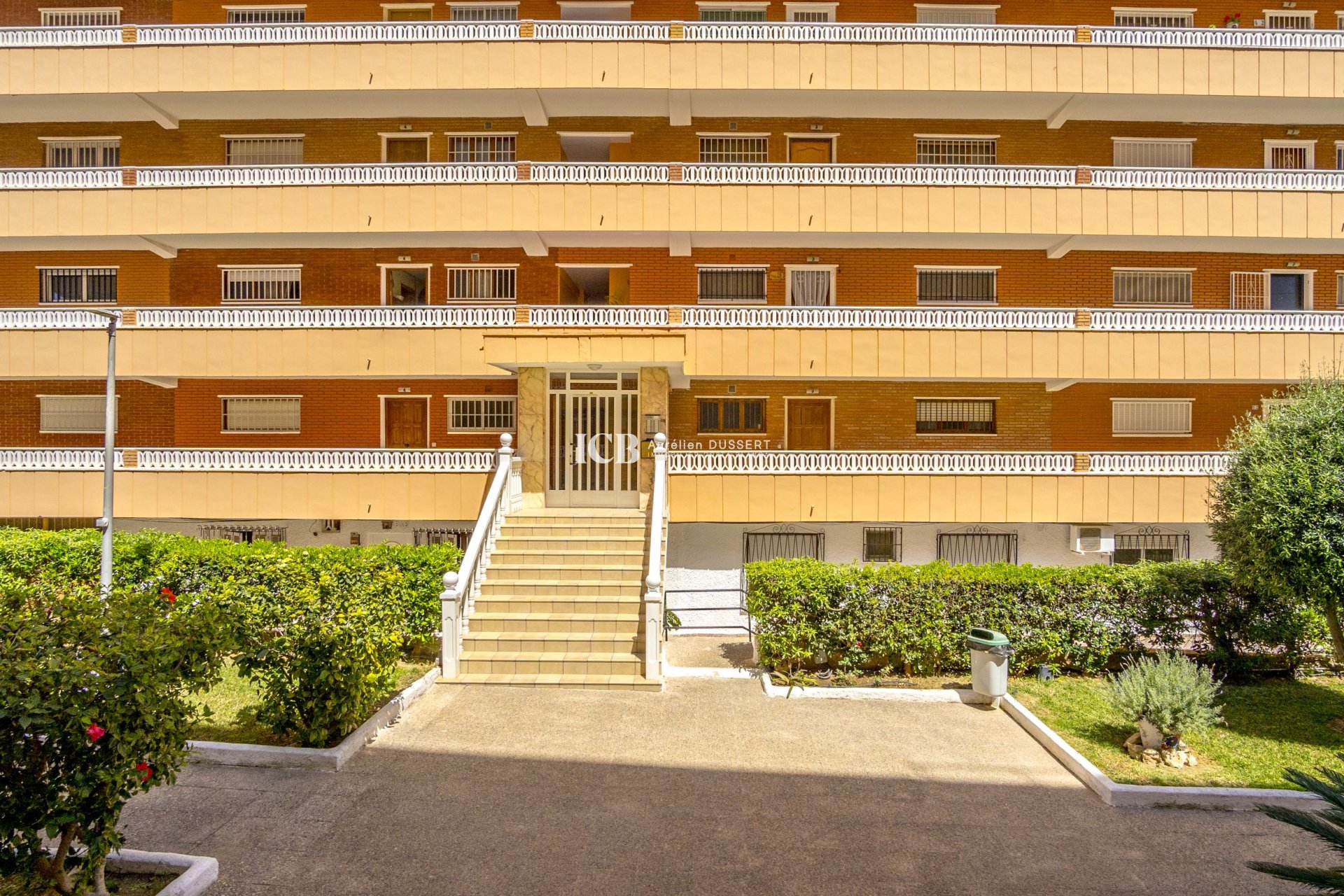 Resale - Apartment / flat -
Torrevieja - Punta prima