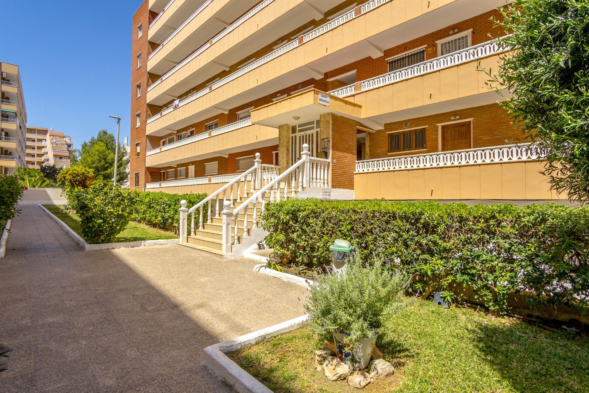 Resale - Apartment / flat -
Torrevieja - Punta prima