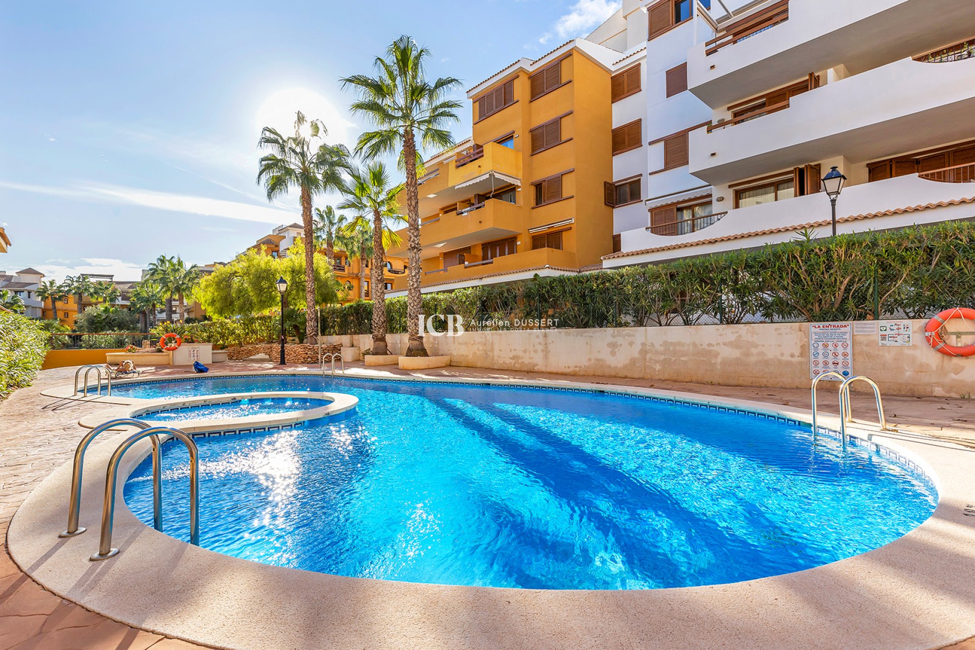 Resale - Apartment / flat -
Torrevieja - Punta prima