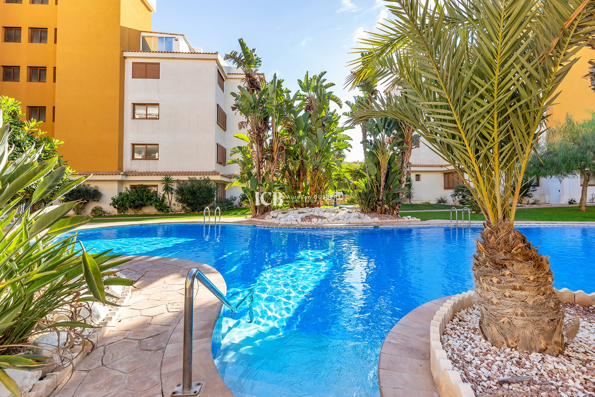 Resale - Apartment / flat -
Torrevieja - Punta prima