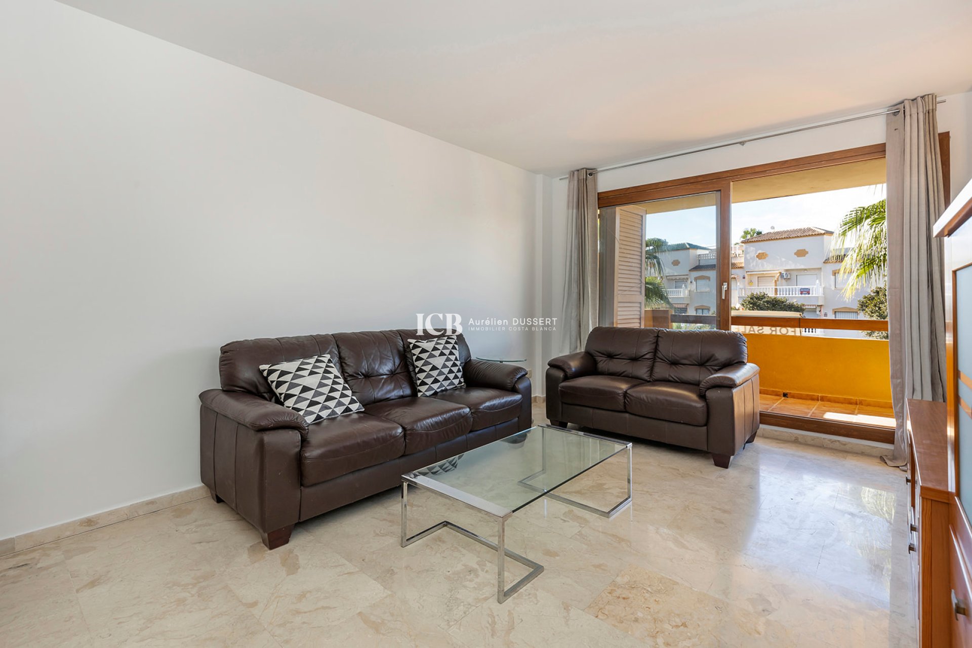 Resale - Apartment / flat -
Torrevieja - Punta prima