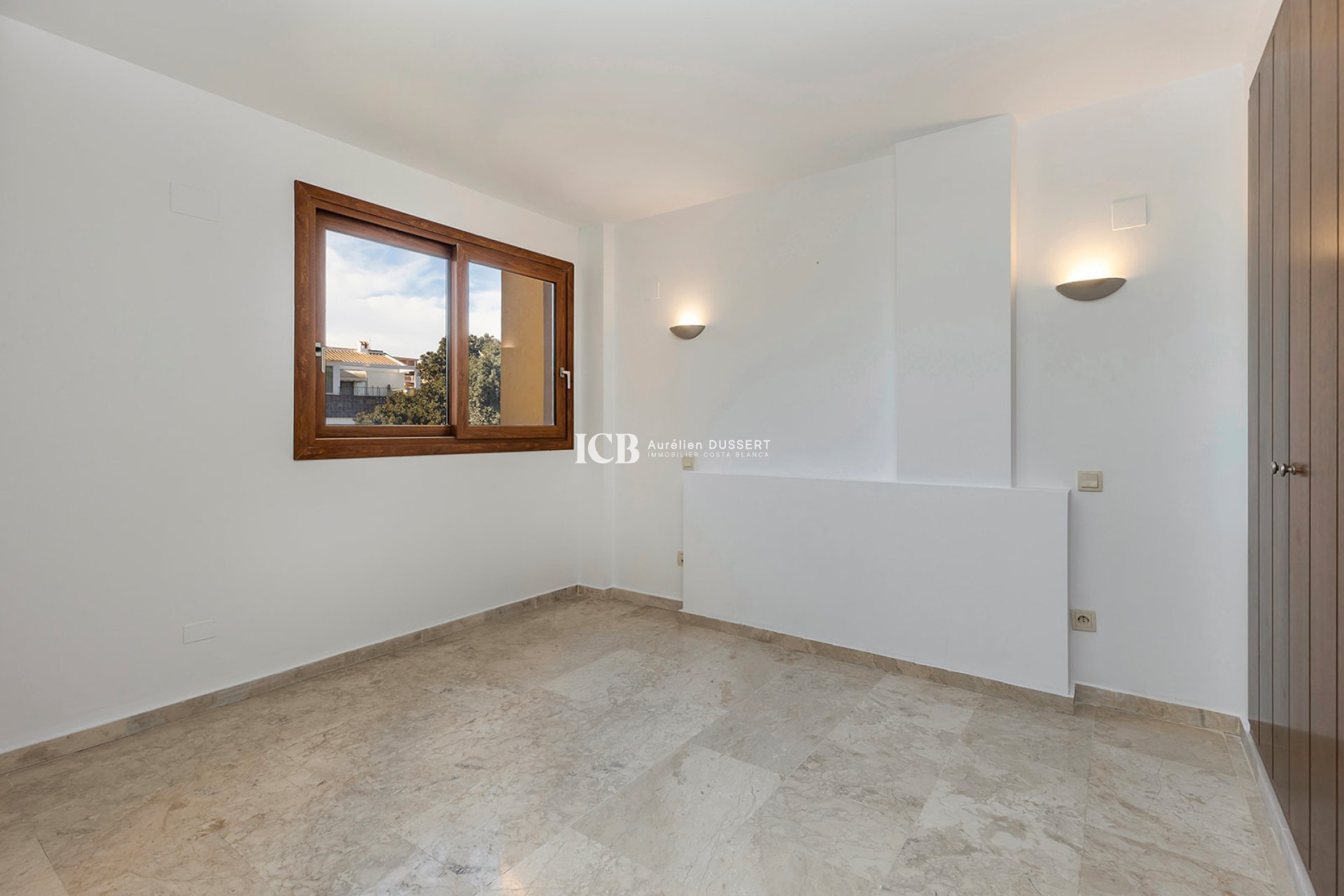 Resale - Apartment / flat -
Torrevieja - Punta prima