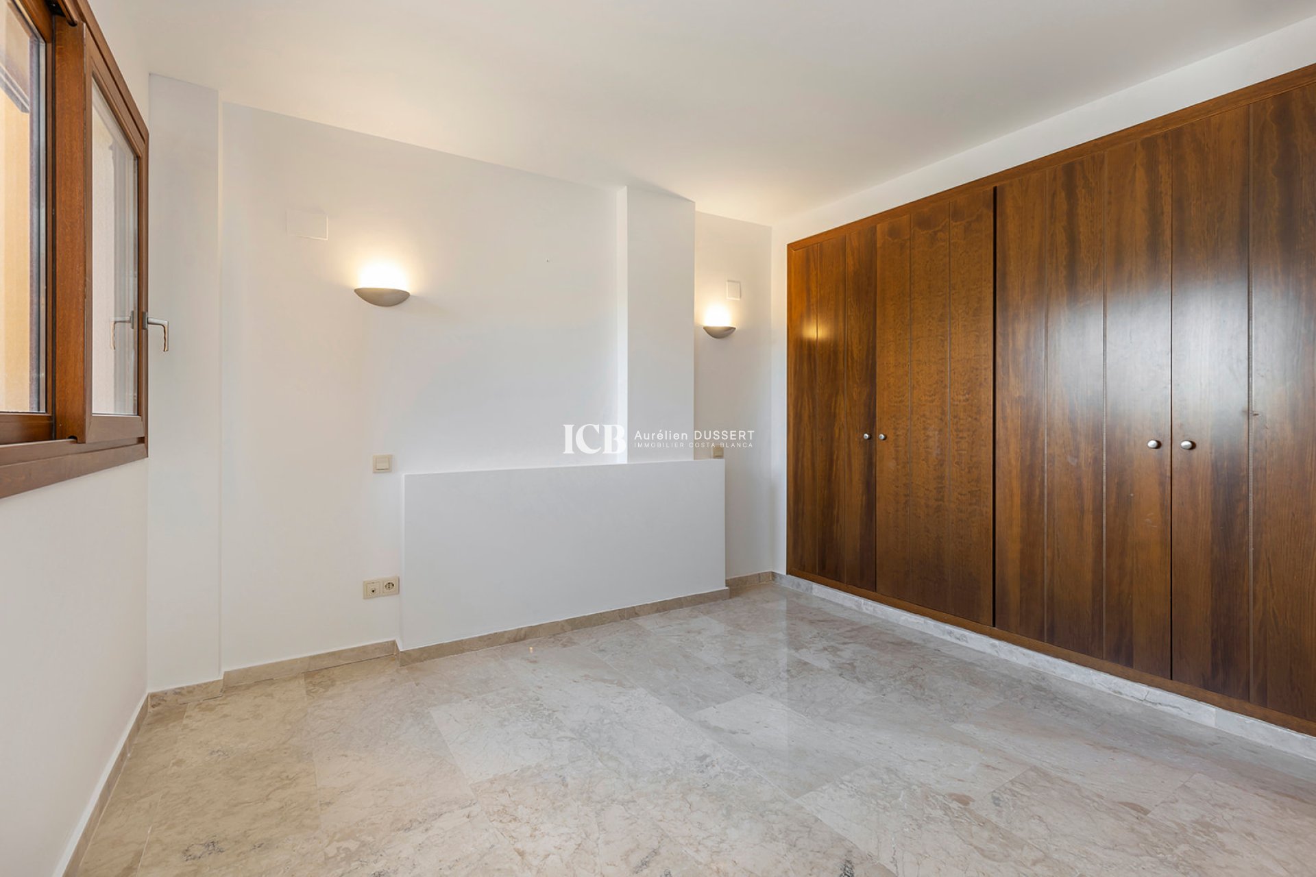 Resale - Apartment / flat -
Torrevieja - Punta prima