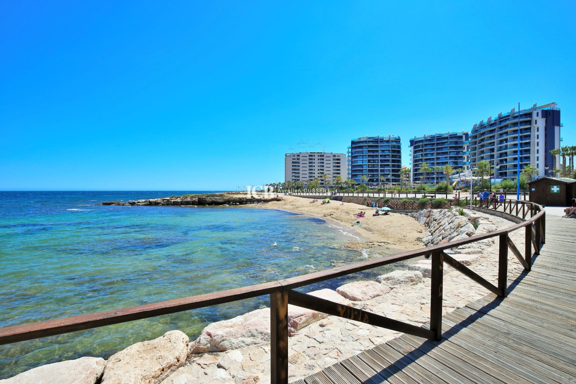 Resale - Apartment / flat -
Torrevieja - Punta prima