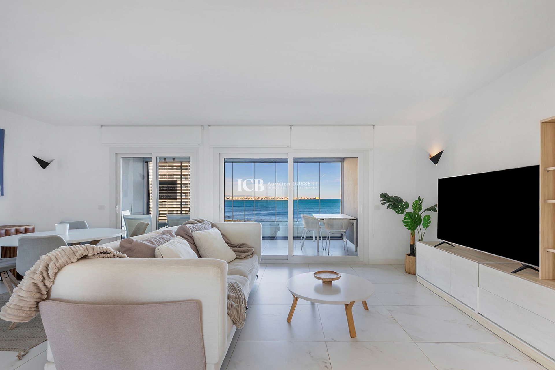 Resale - Apartment / flat -
Torrevieja - Punta prima