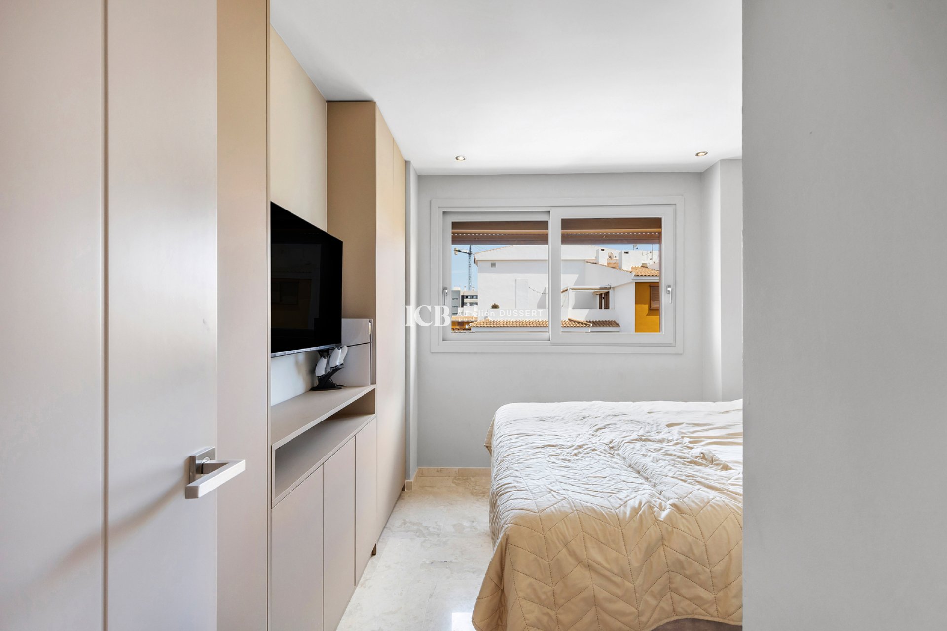 Resale - Apartment / flat -
Torrevieja - Punta prima