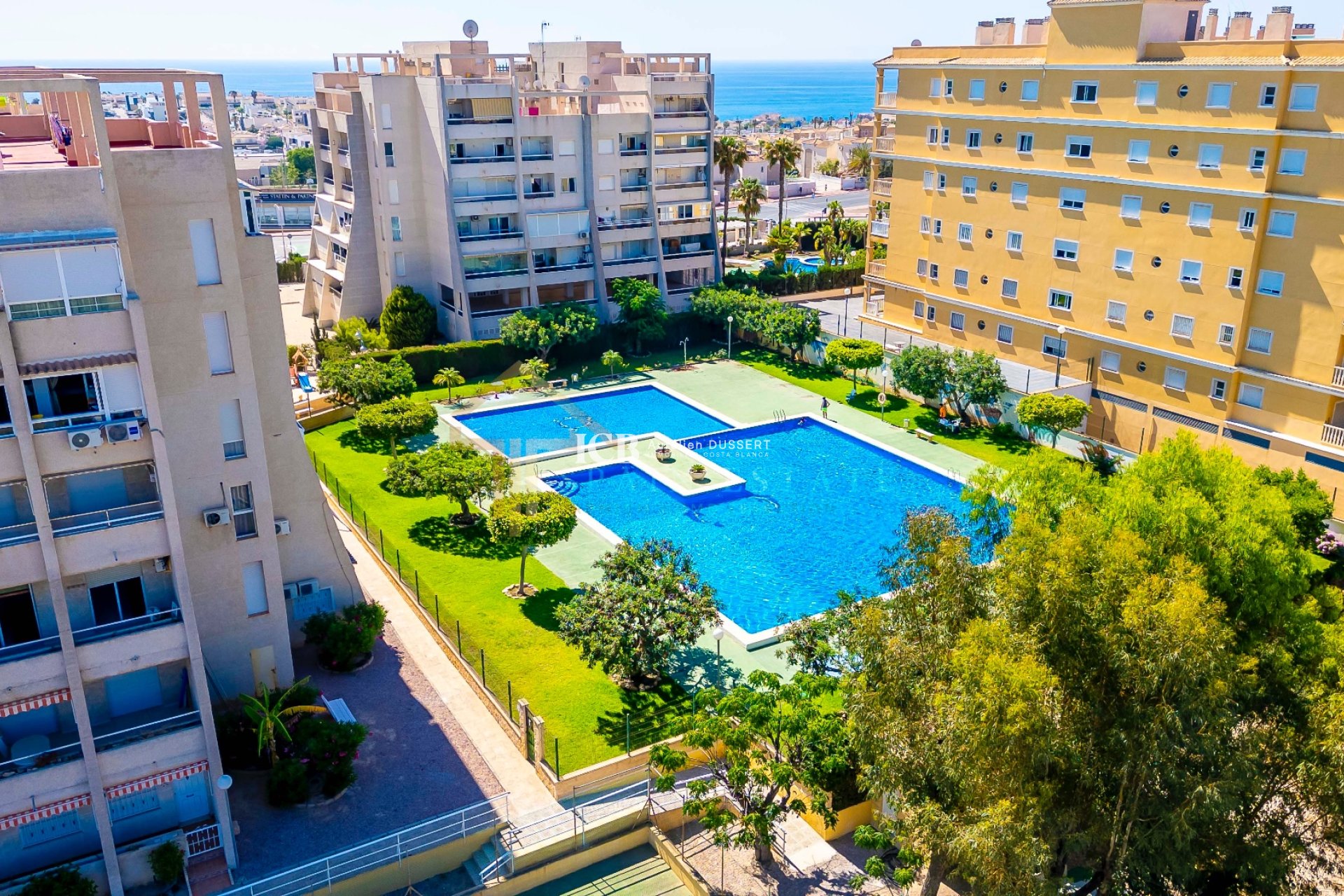 Resale - Apartment / flat -
Torrevieja - Torreblanca