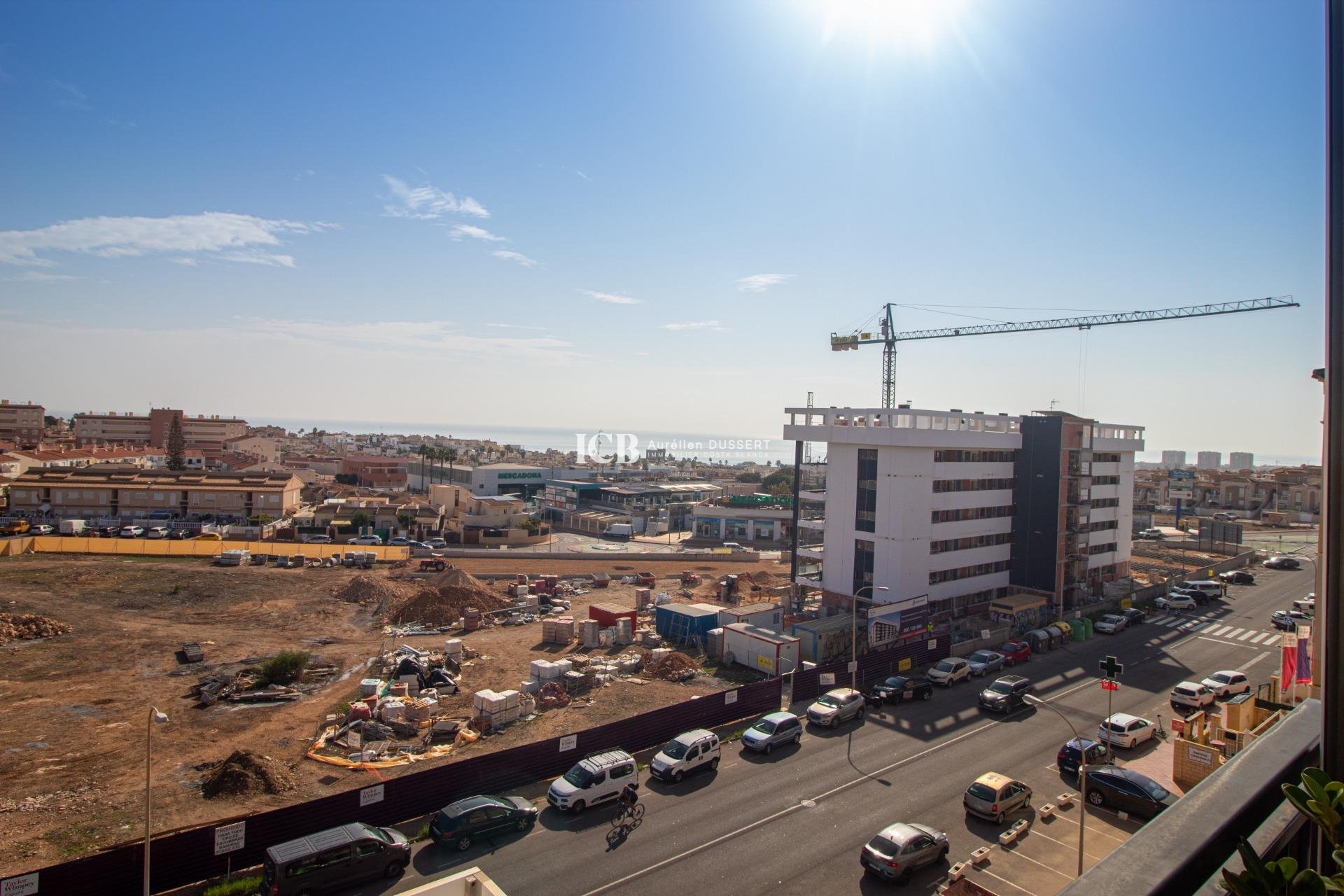 Resale - Apartment / flat -
Torrevieja - Torreblanca