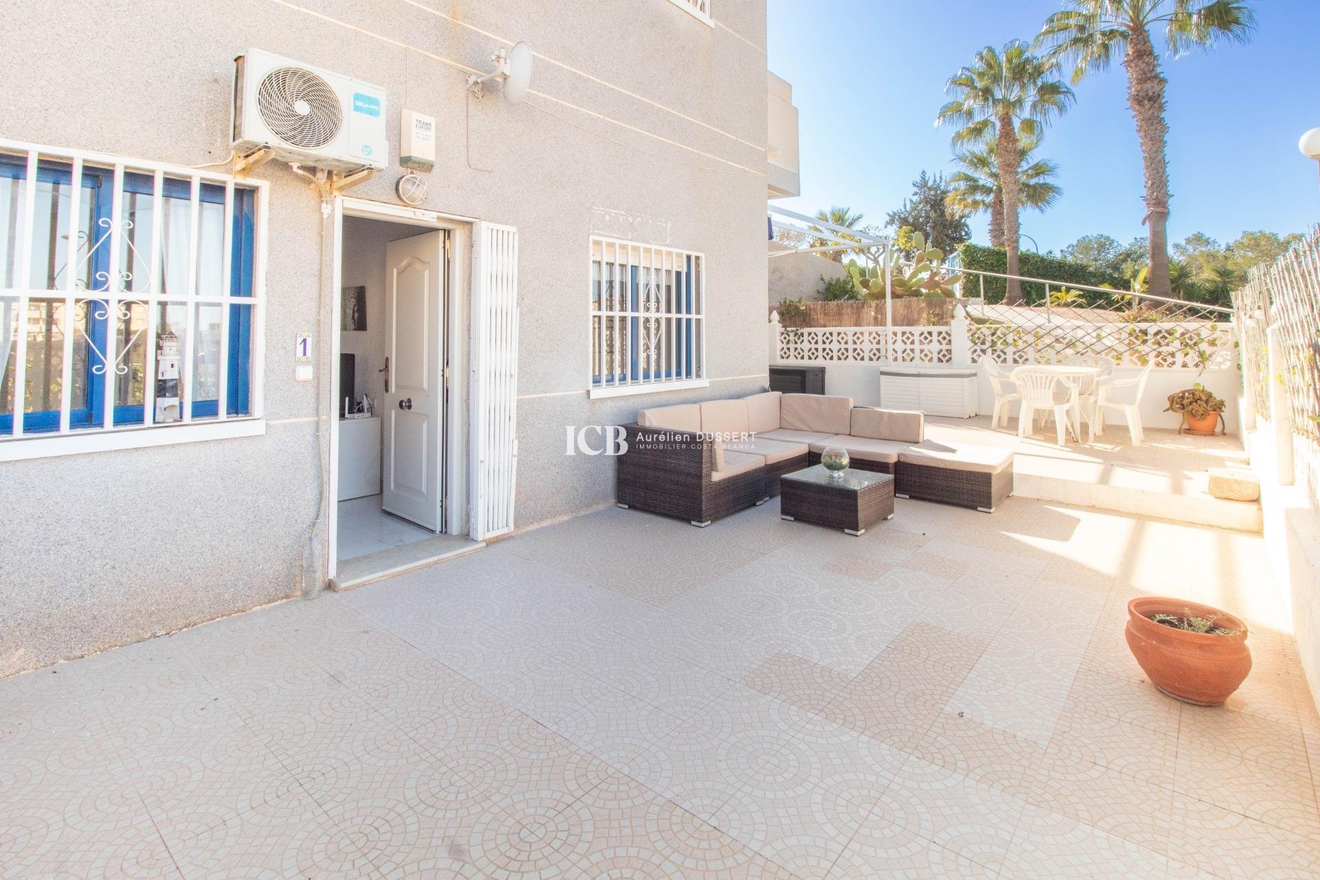 Resale - Apartment / flat -
Torrevieja - Torreblanca