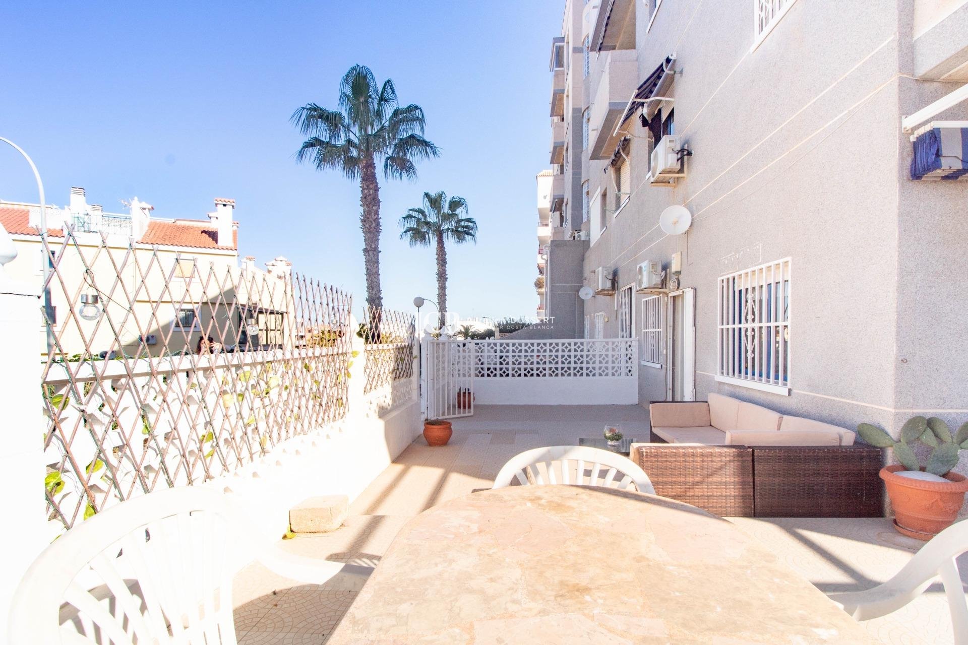 Resale - Apartment / flat -
Torrevieja - Torreblanca