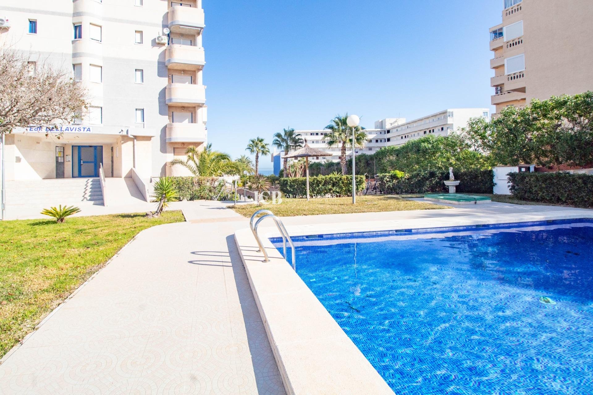 Resale - Apartment / flat -
Torrevieja - Torreblanca