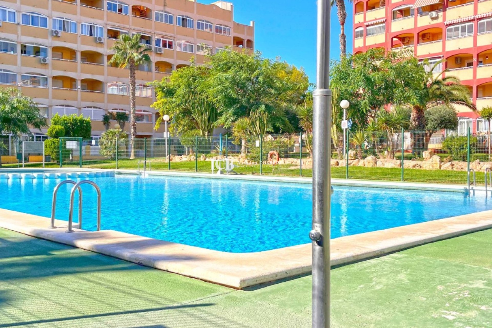 Resale - Apartment / flat -
Torrevieja - Torrelamata - La Mata