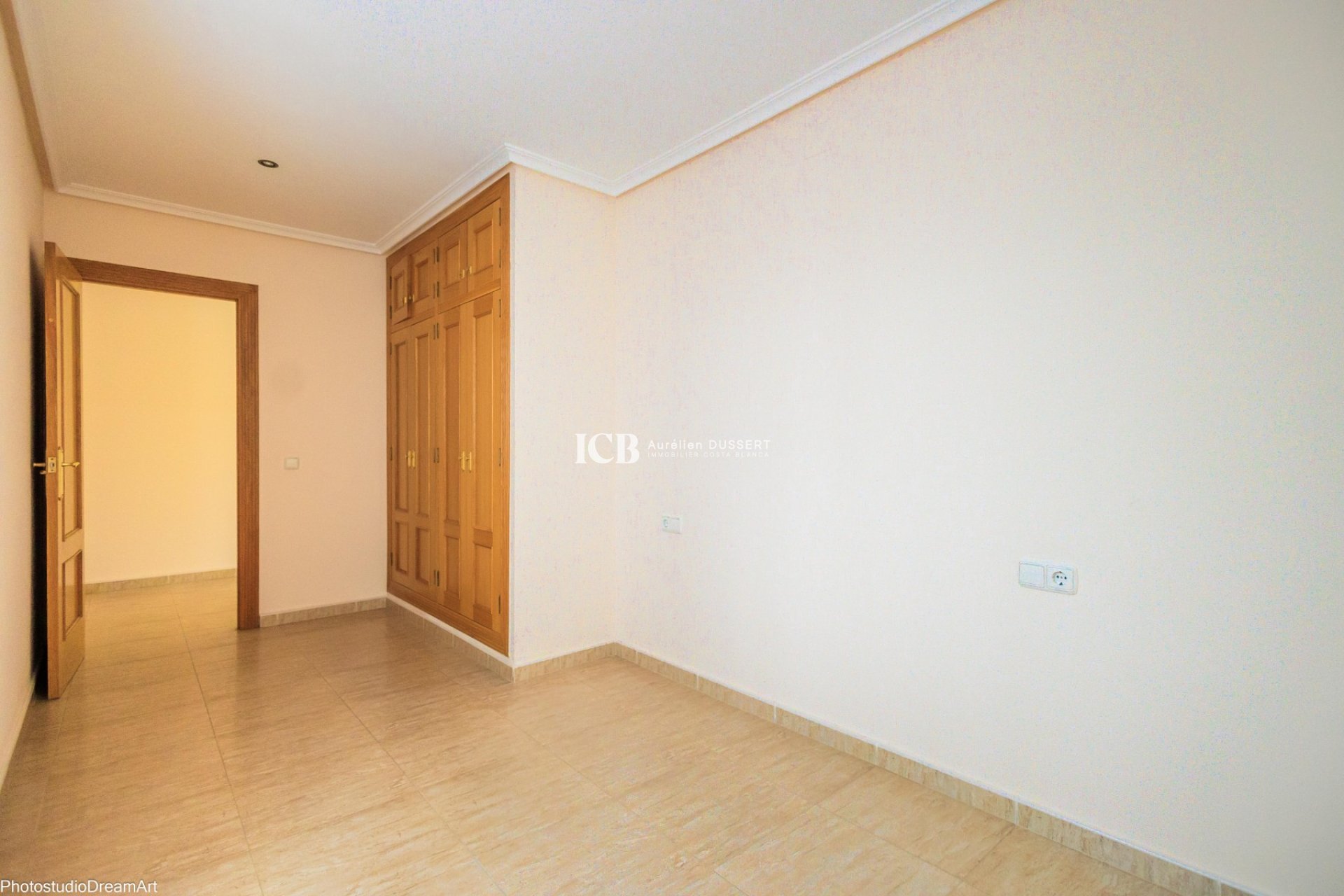 Resale - Apartment / flat -
Torrevieja - Torrevieja Centro