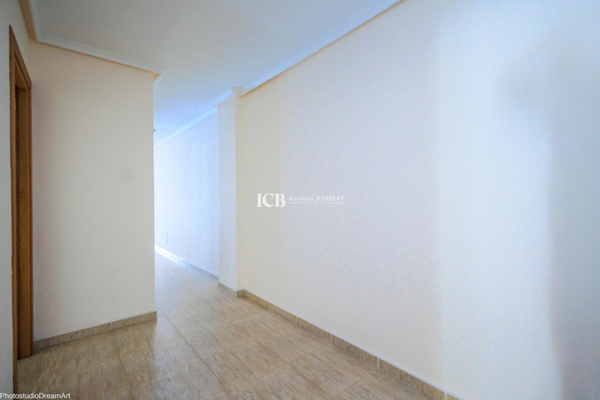 Resale - Apartment / flat -
Torrevieja - Torrevieja Centro