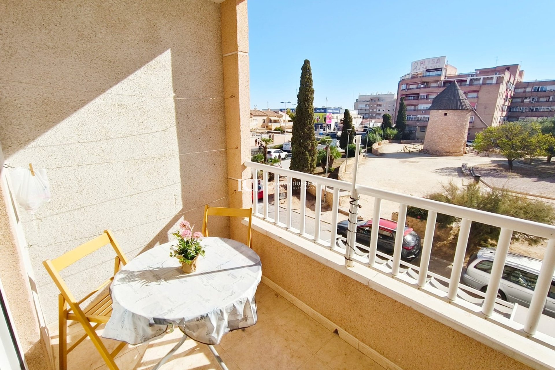 Resale - Apartment / flat -
Torrevieja - Torrevieja Centro