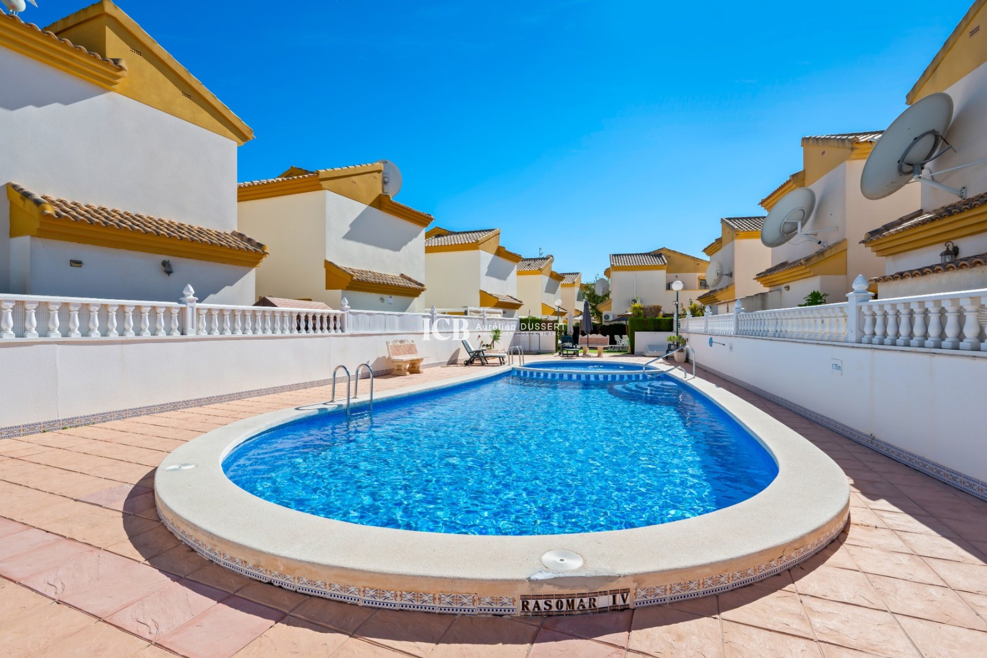 Resale - Detached house -
Guardamar del Segura - El Raso