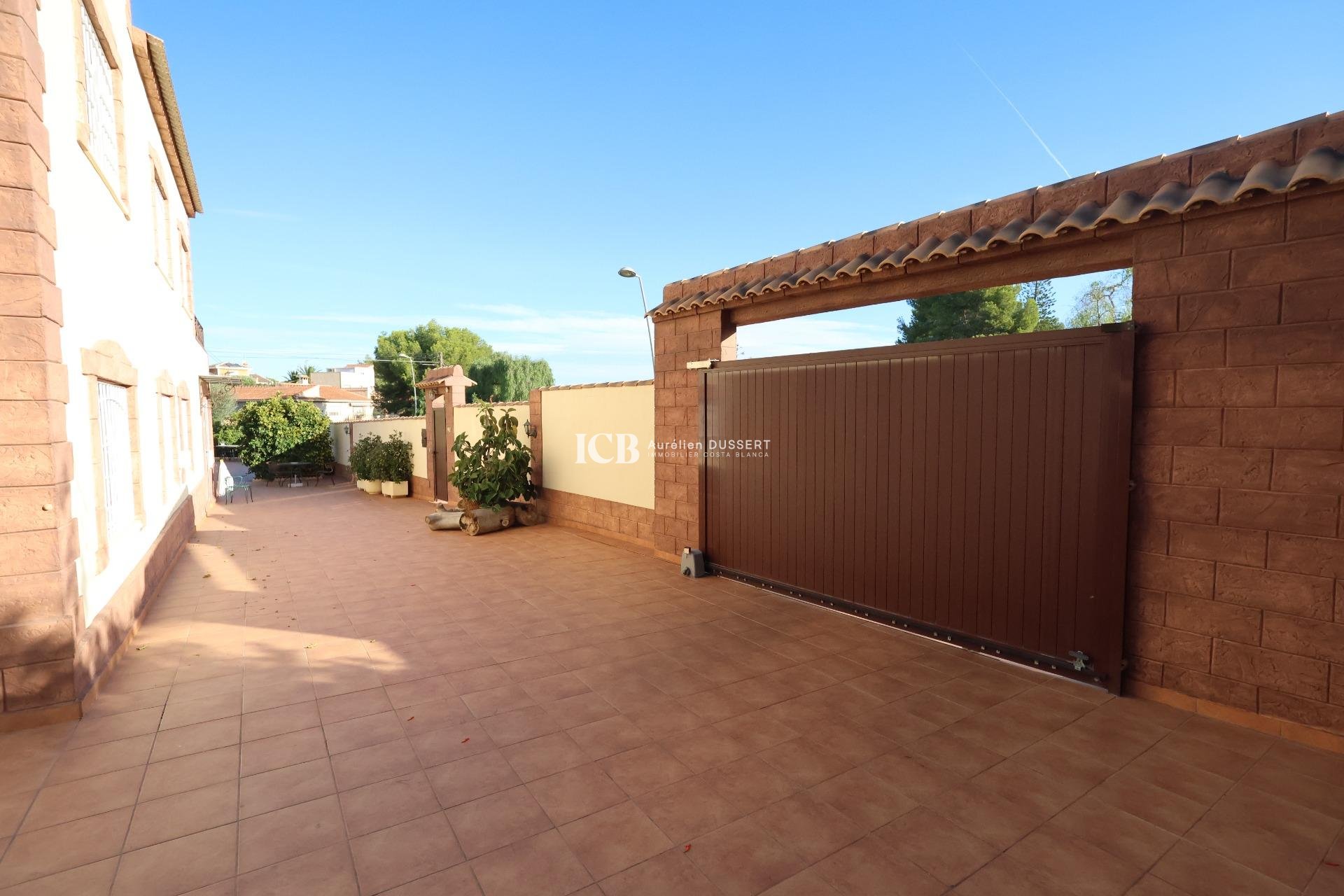 Resale - Detached house -
Los Balcones - Torrevieja