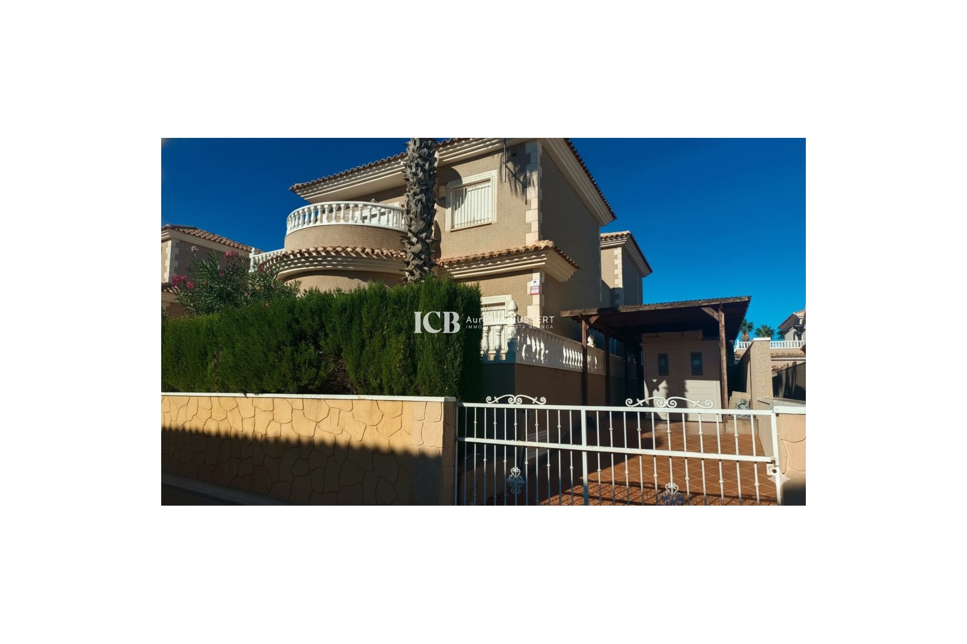 Resale - Detached house -
Los Balcones - Torrevieja