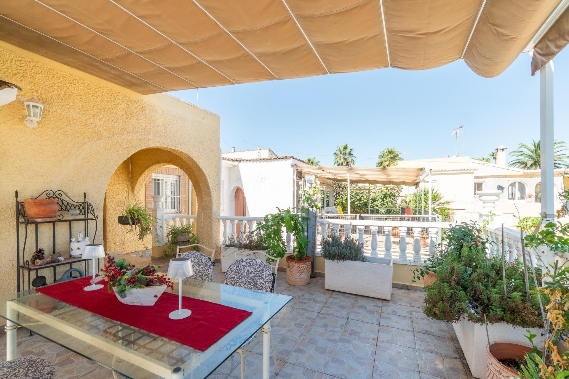 Resale - Detached house -
Los Balcones - Torrevieja