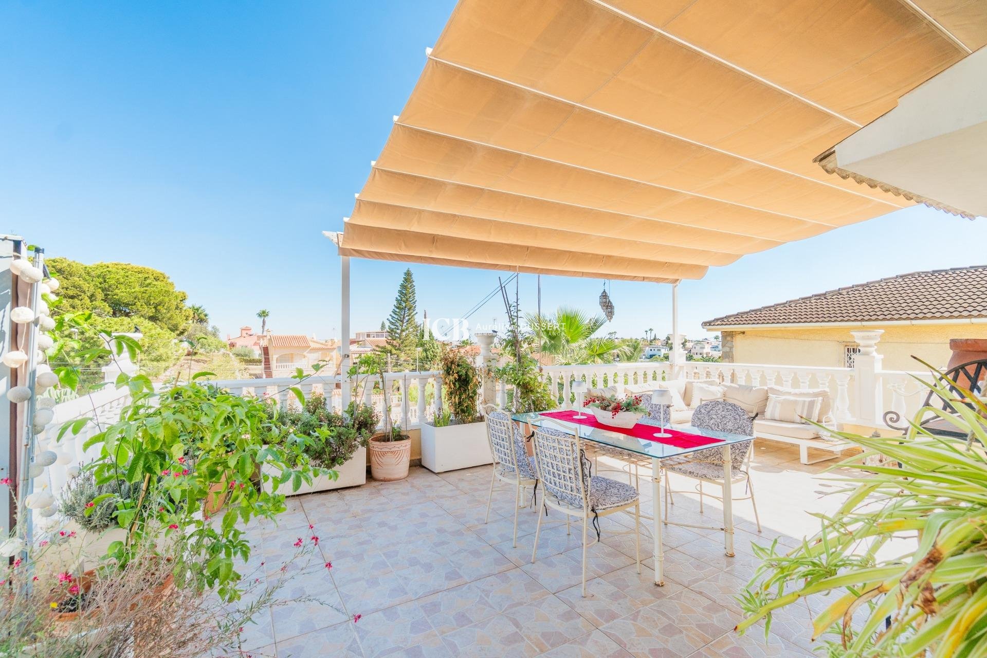 Resale - Detached house -
Los Balcones - Torrevieja