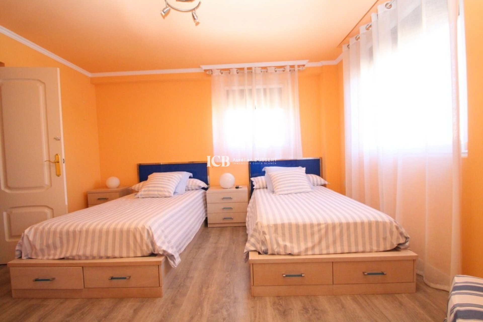 Resale - Detached house -
Orihuela Costa - Cabo Roig