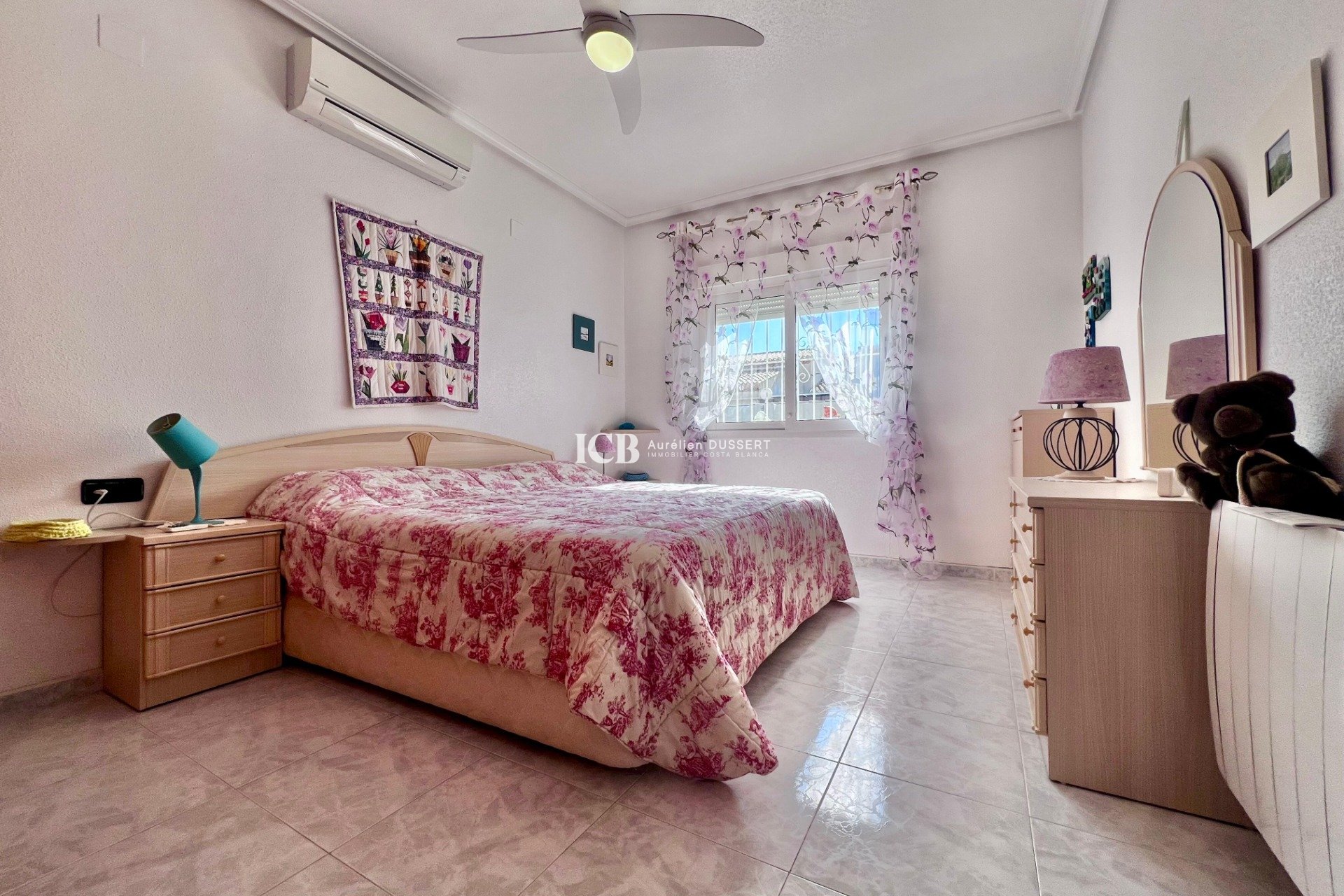 Resale - Detached house -
Orihuela Costa - La Zenia