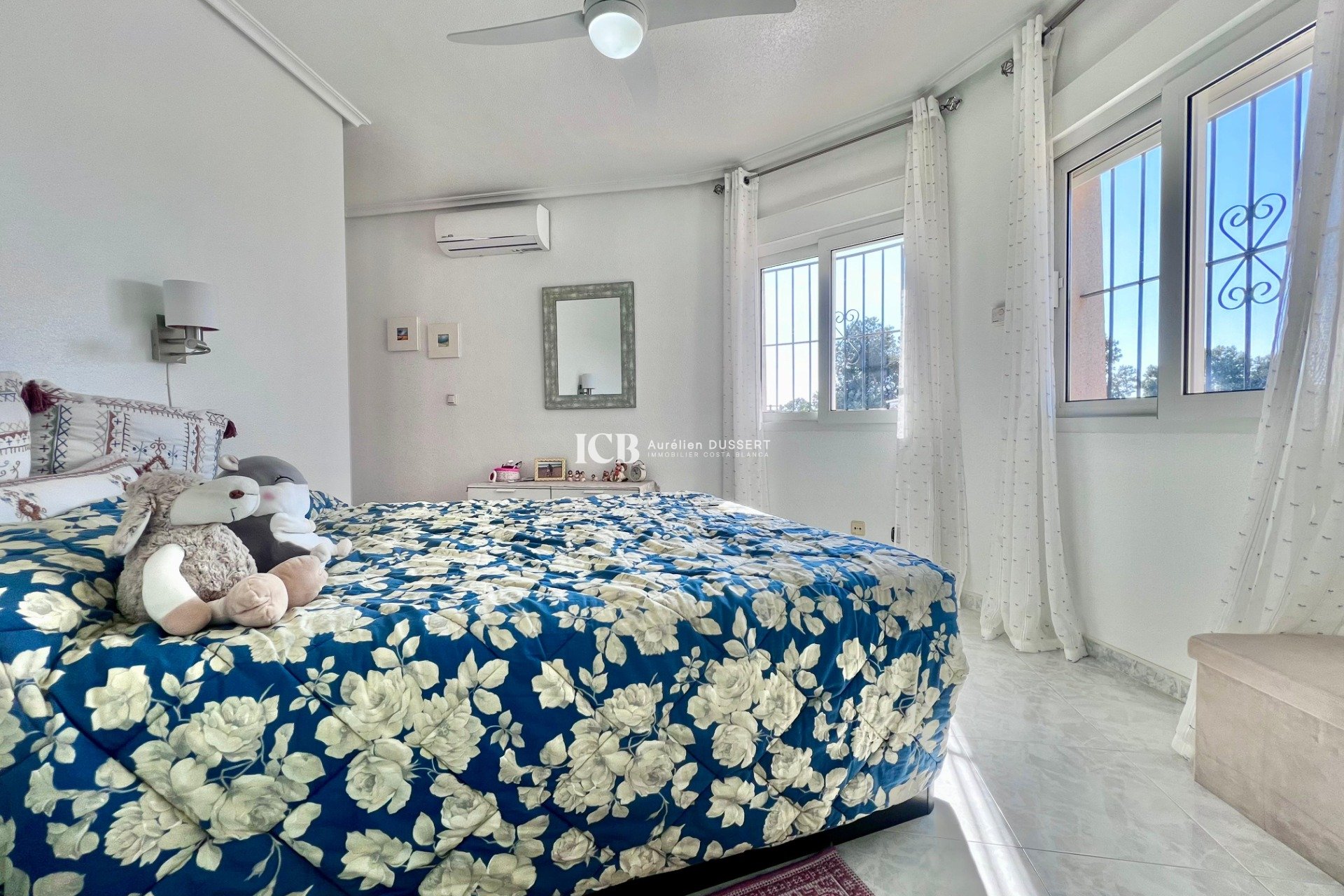 Resale - Detached house -
Orihuela Costa - La Zenia