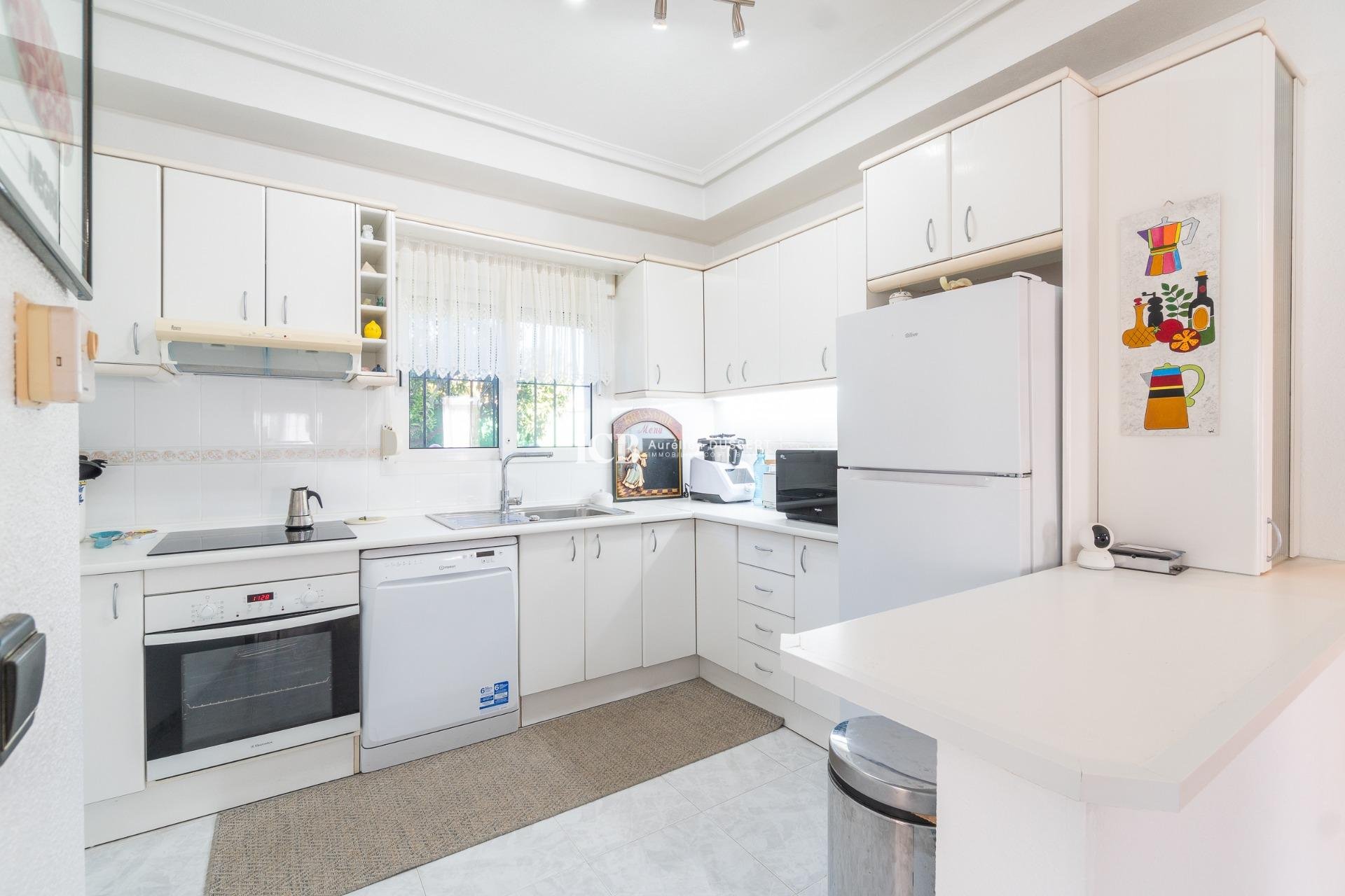 Resale - Detached house -
Orihuela Costa - La Zenia