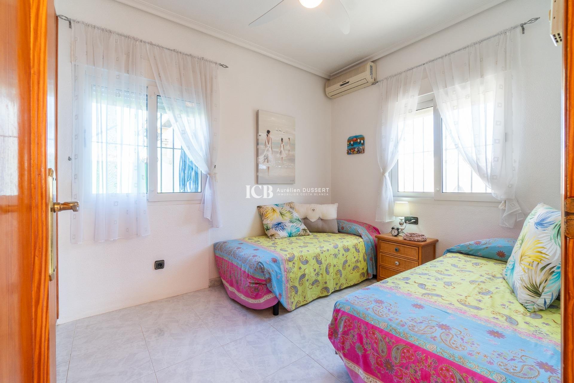 Resale - Detached house -
Orihuela Costa - La Zenia