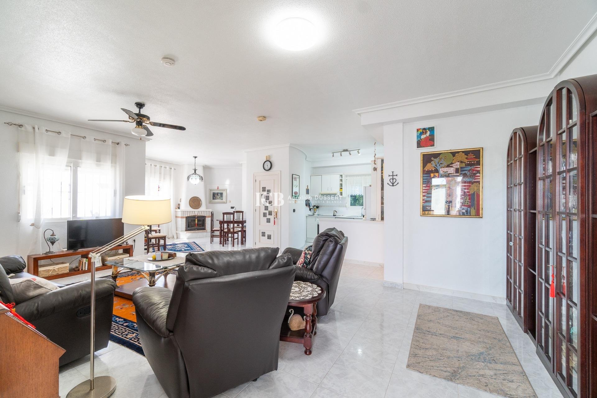 Resale - Detached house -
Orihuela Costa - La Zenia