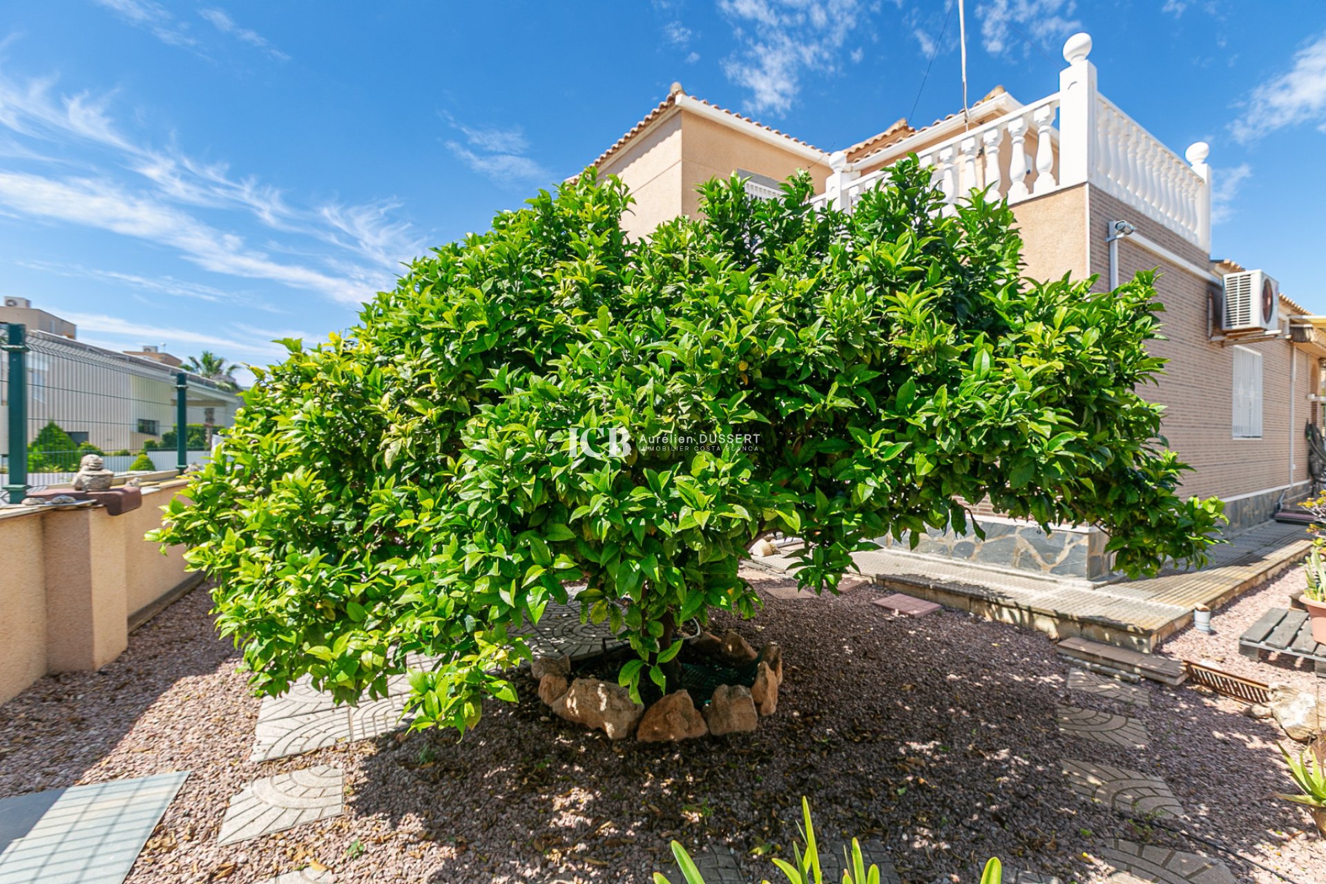 Resale - Detached house -
Orihuela Costa - La Zenia