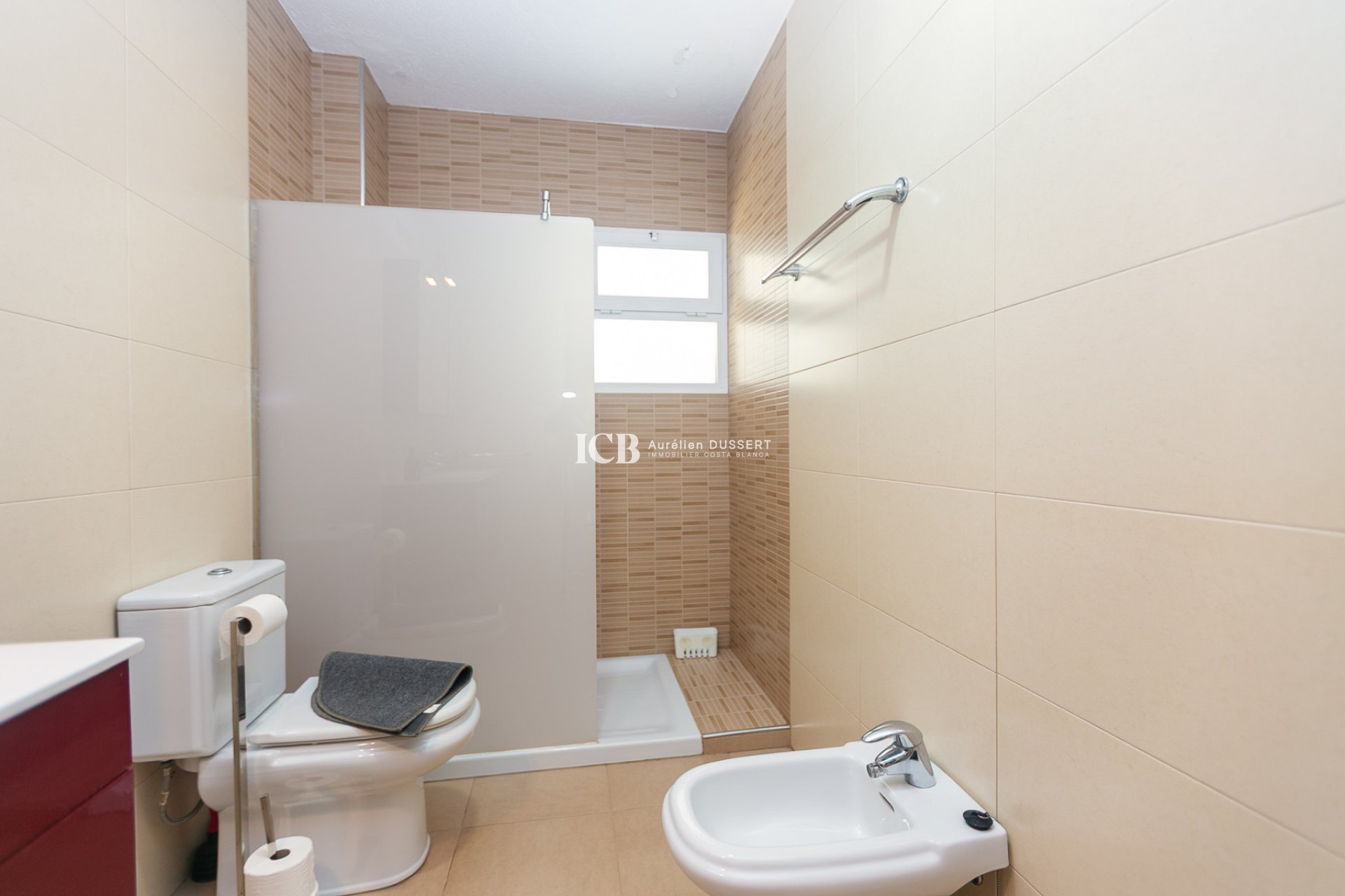 Resale - Detached house -
Orihuela Costa - La Zenia