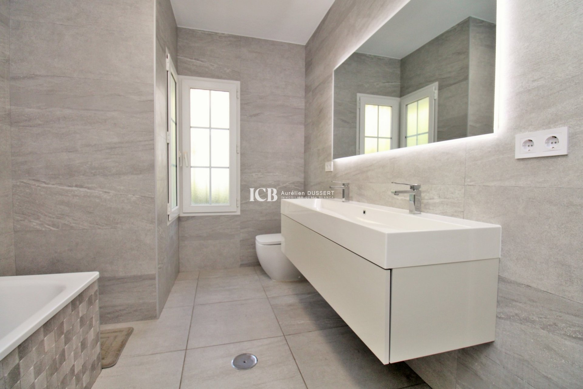 Resale - Detached house -
Orihuela Costa - Las Ramblas Golf