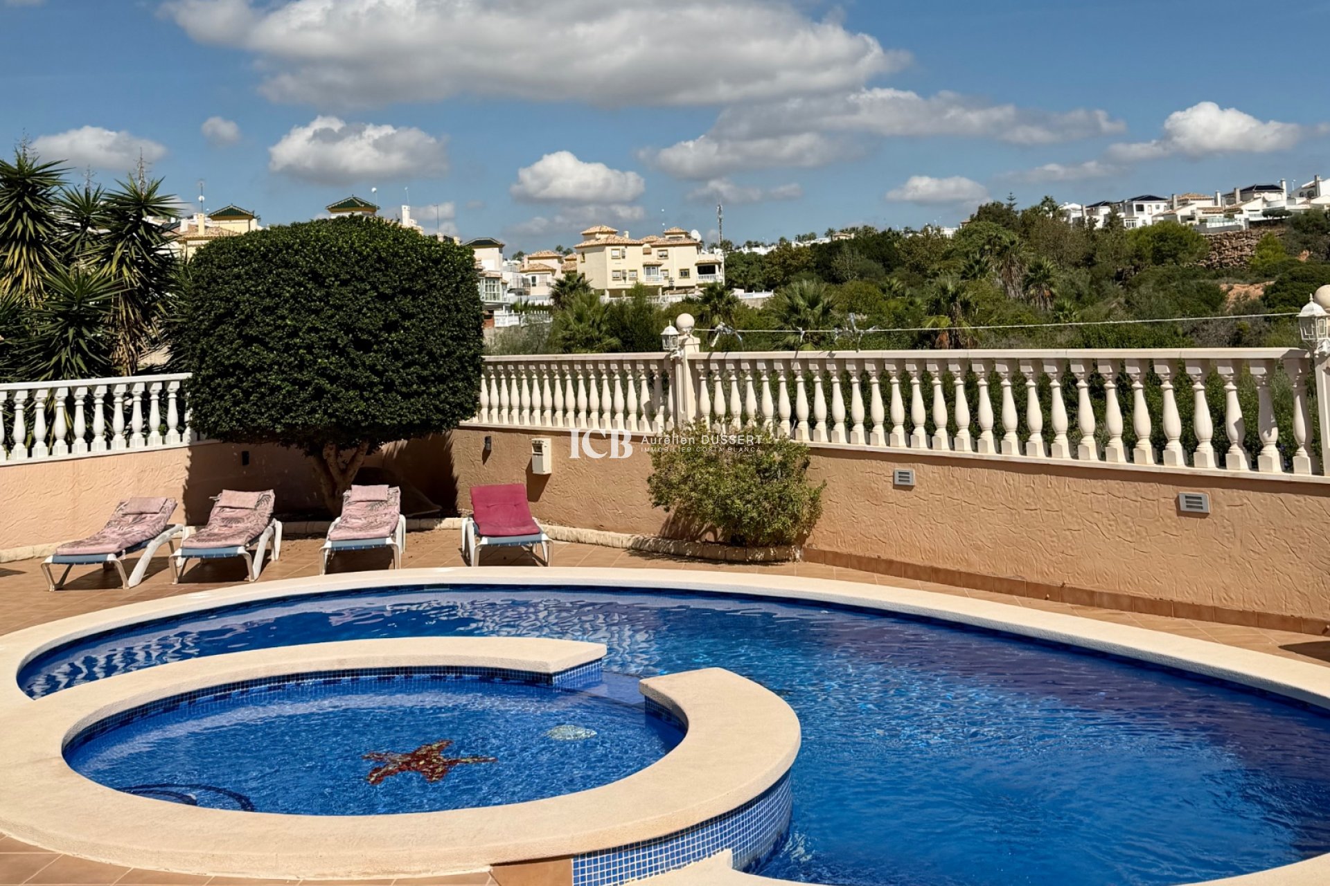 Resale - Detached house -
Orihuela Costa - Lomas de Cabo Roig