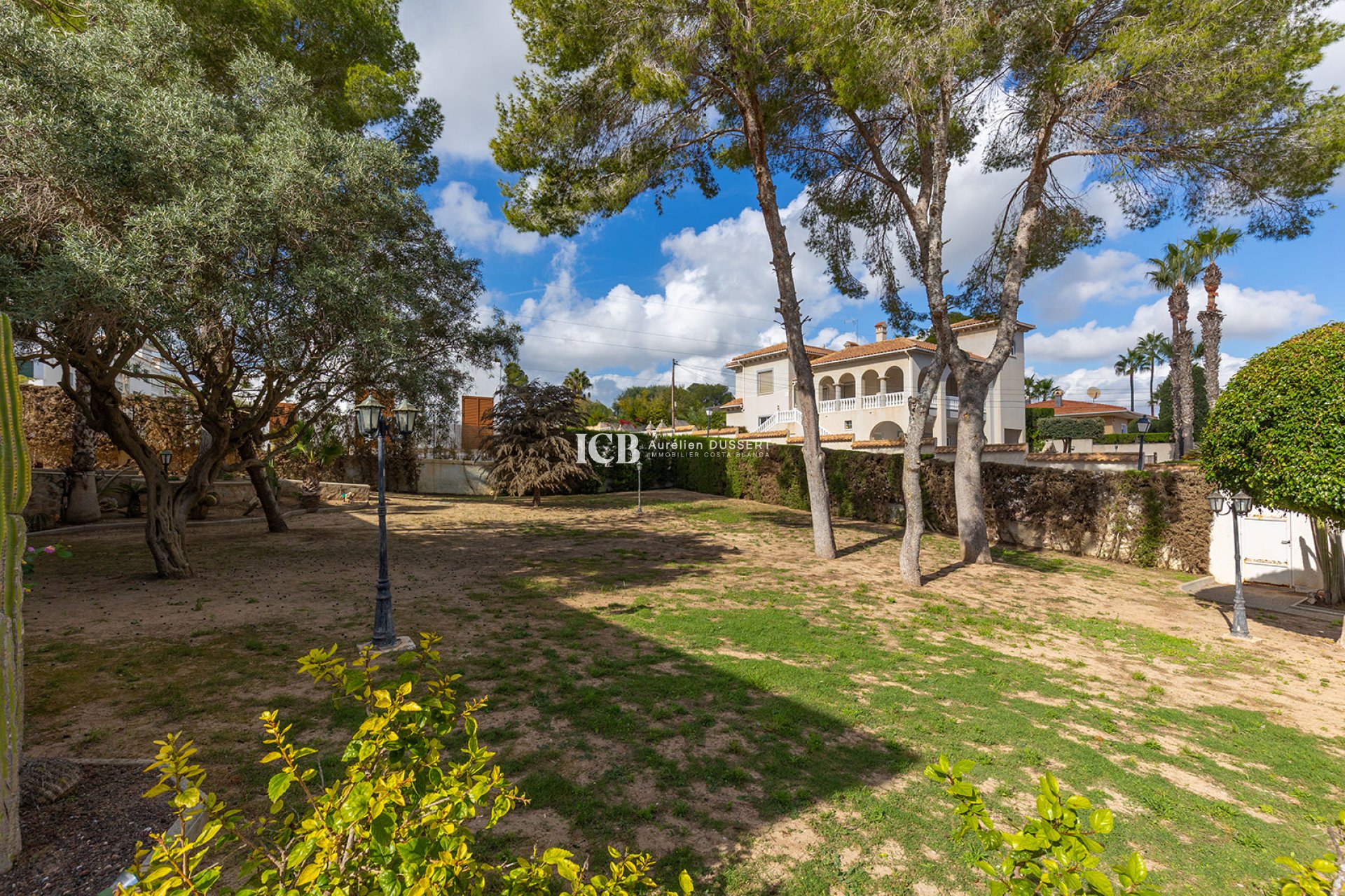 Resale - Detached house -
Orihuela Costa - Lomas de Campoamor