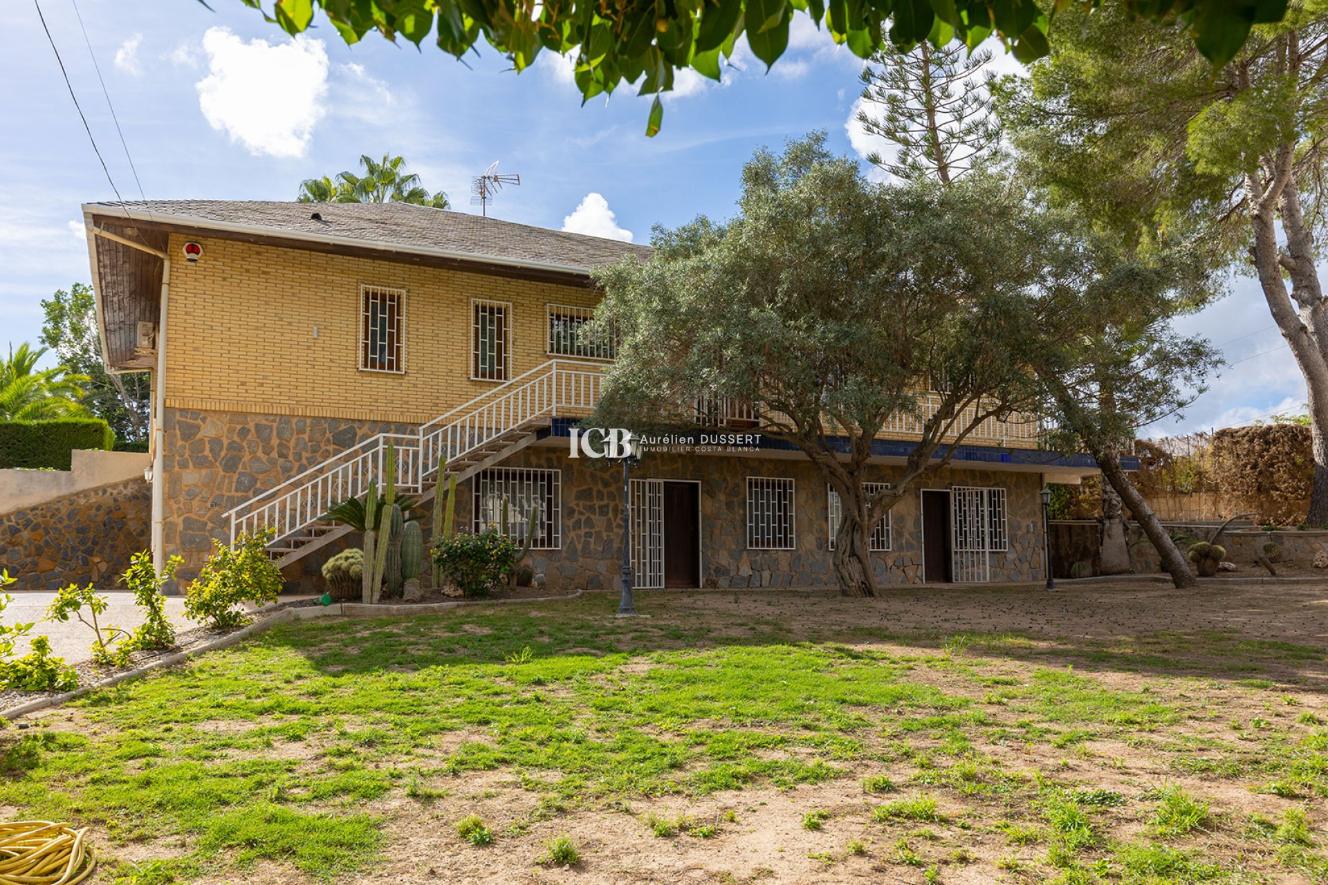 Resale - Detached house -
Orihuela Costa - Lomas de Campoamor