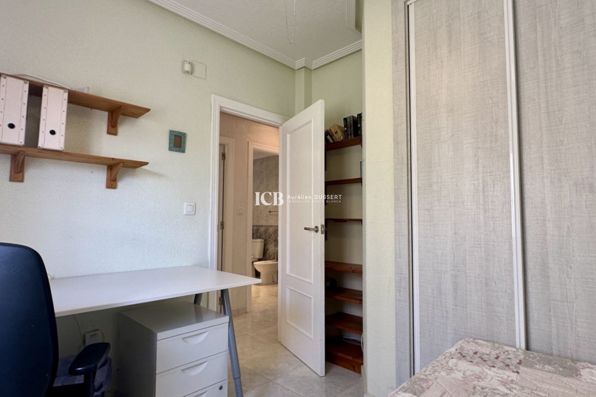 Resale - Detached house -
Orihuela Costa - Los Dolses