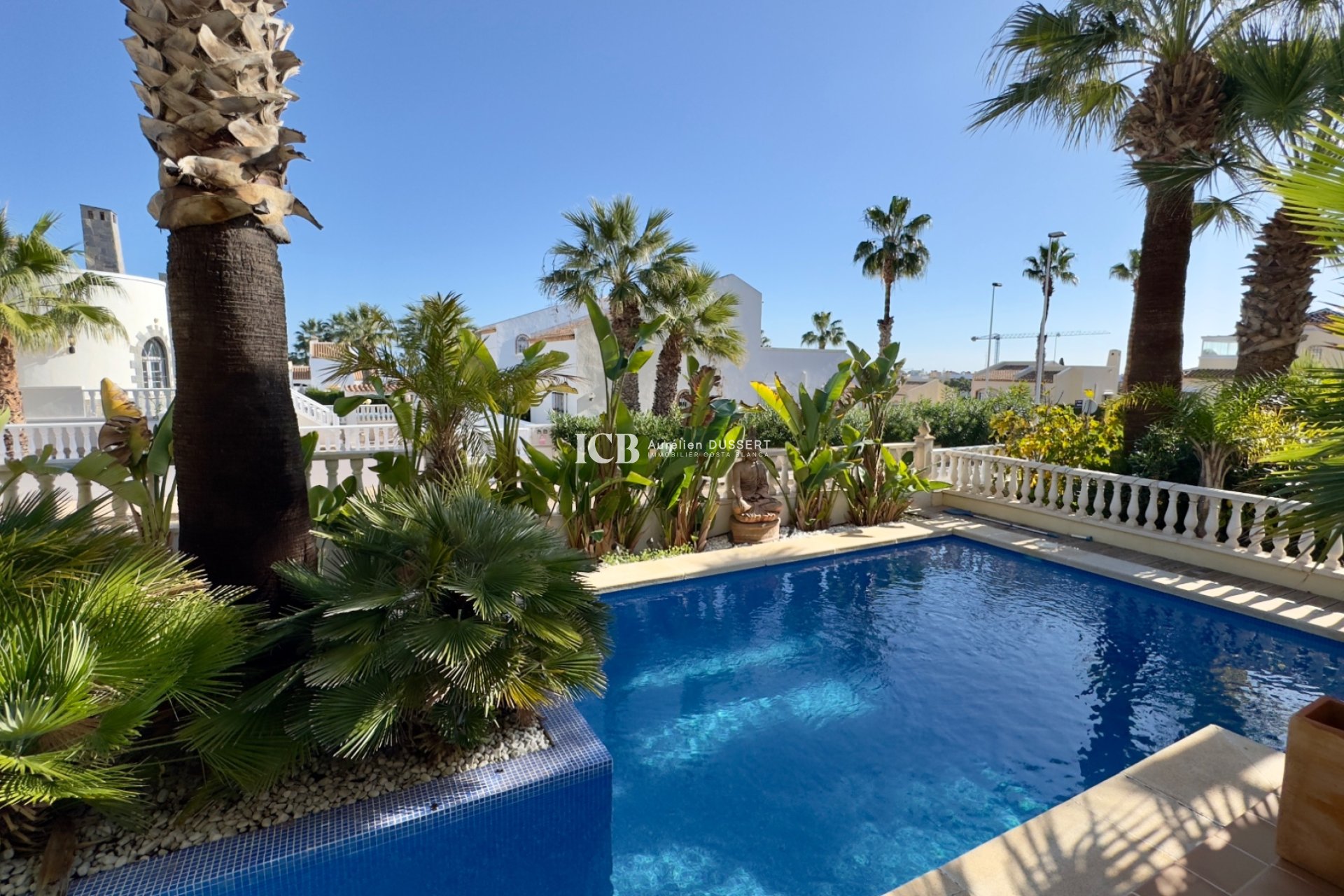 Resale - Detached house -
Orihuela Costa - Los Dolses