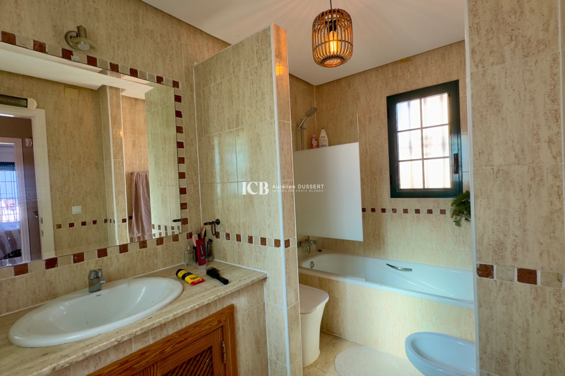 Resale - Detached house -
Orihuela Costa - Los Dolses