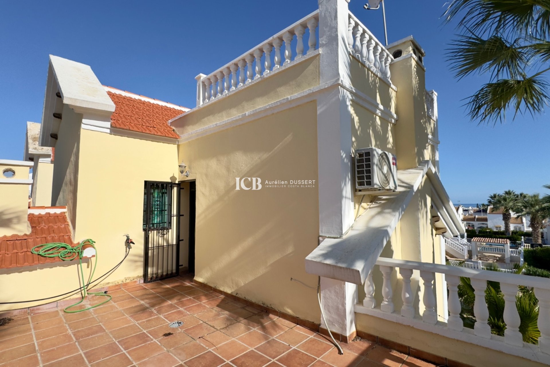Resale - Detached house -
Orihuela Costa - Los Dolses