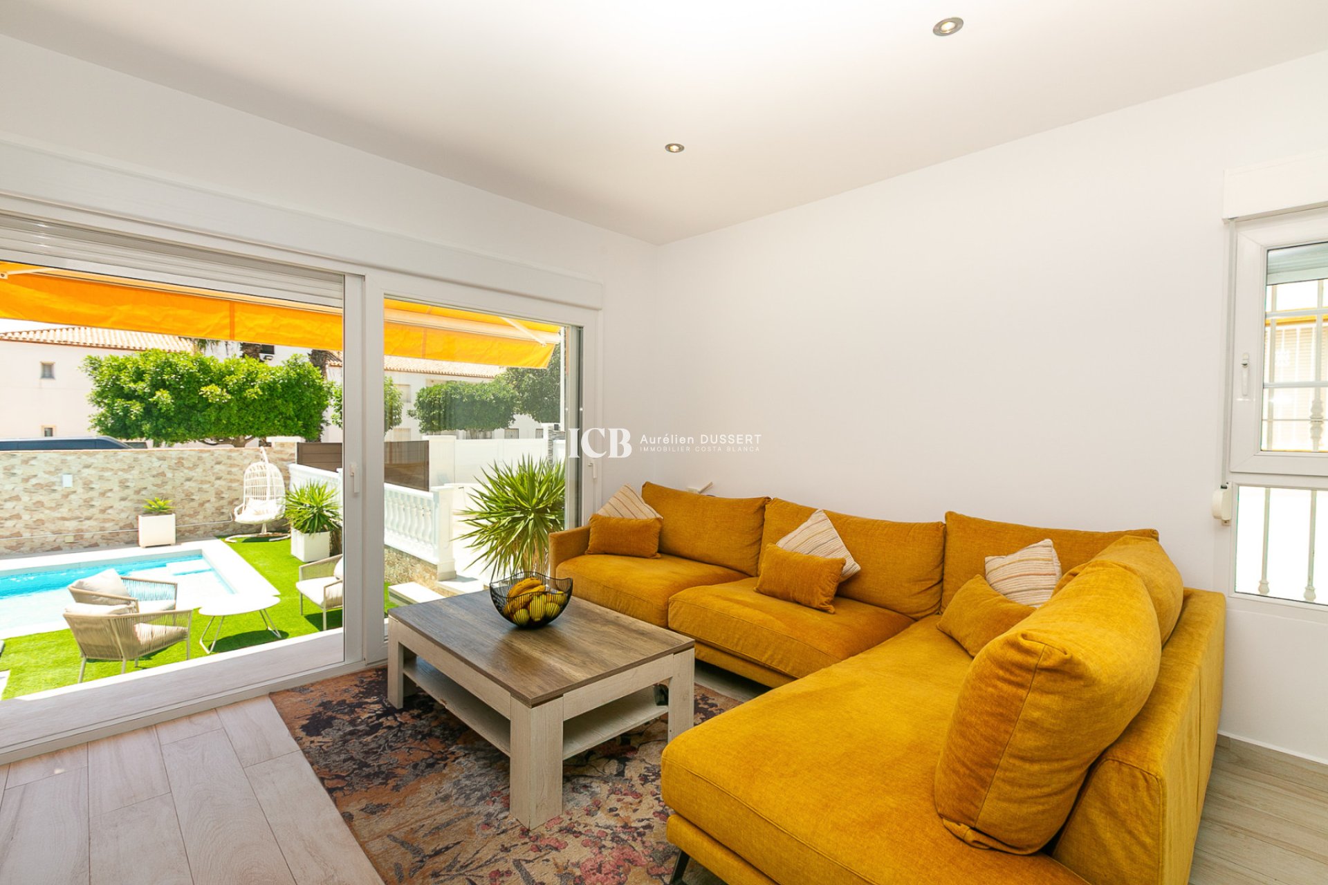 Resale - Detached house -
Orihuela Costa - Los Dolses
