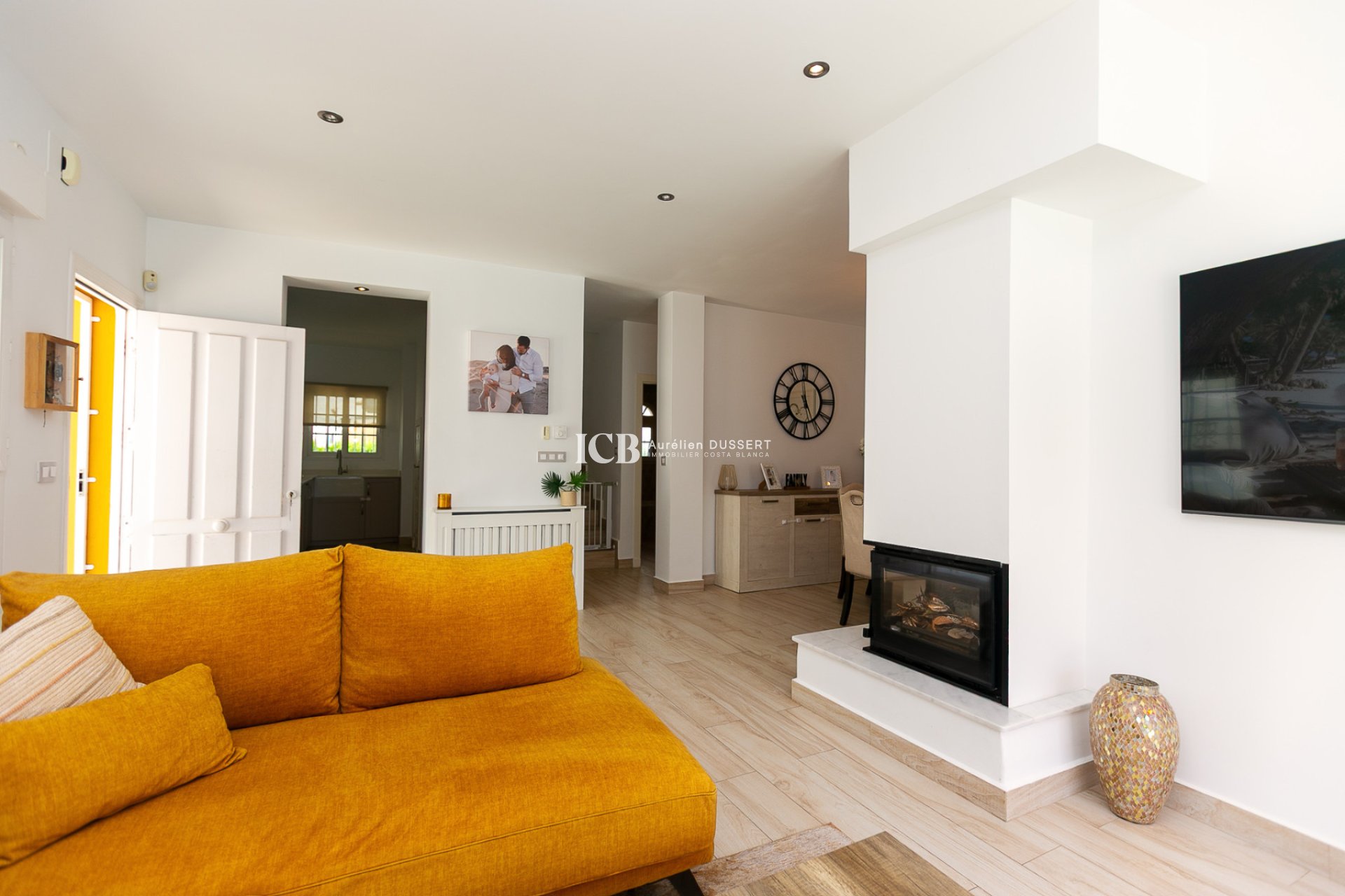 Resale - Detached house -
Orihuela Costa - Los Dolses
