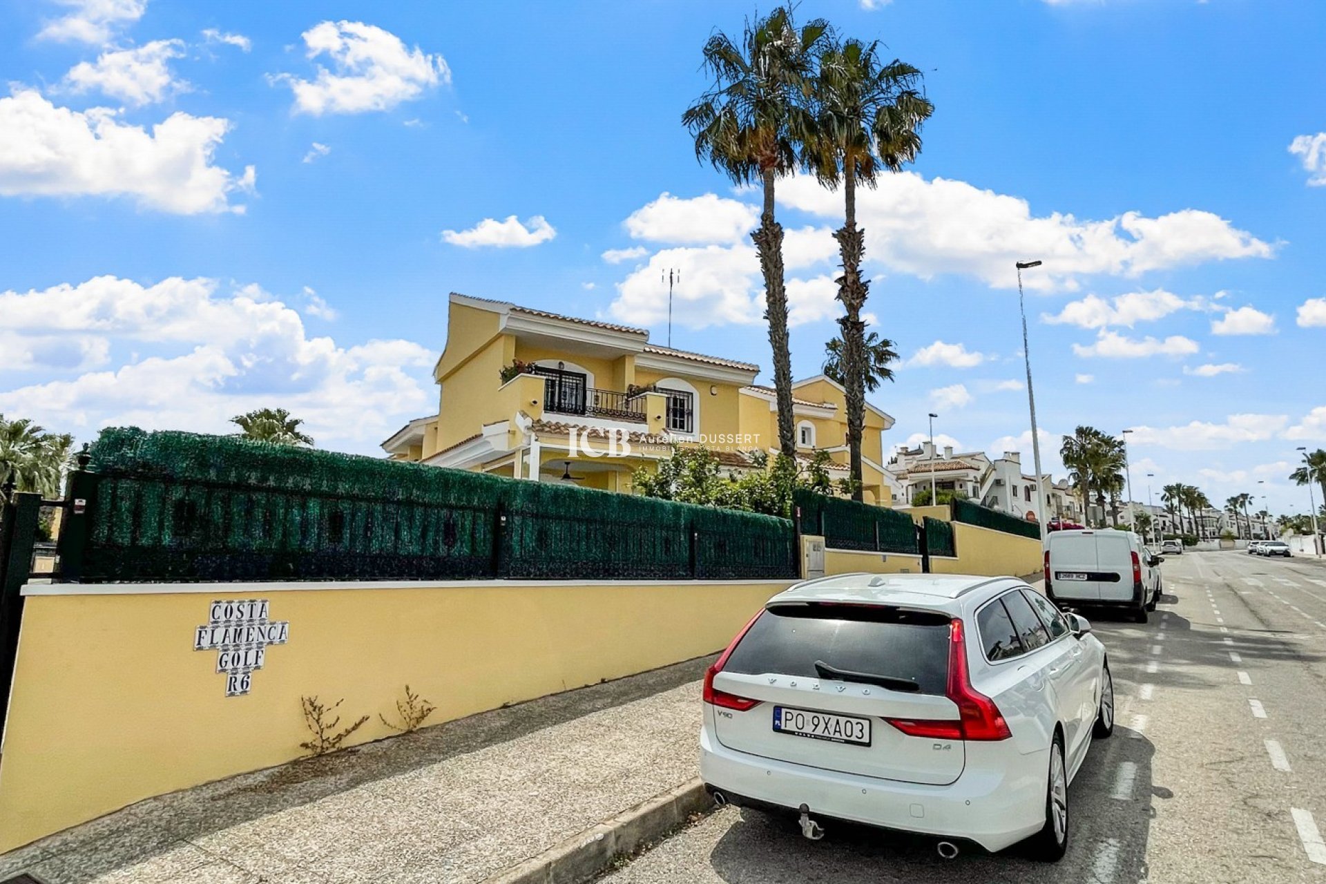Resale - Detached house -
Orihuela Costa - Los Dolses