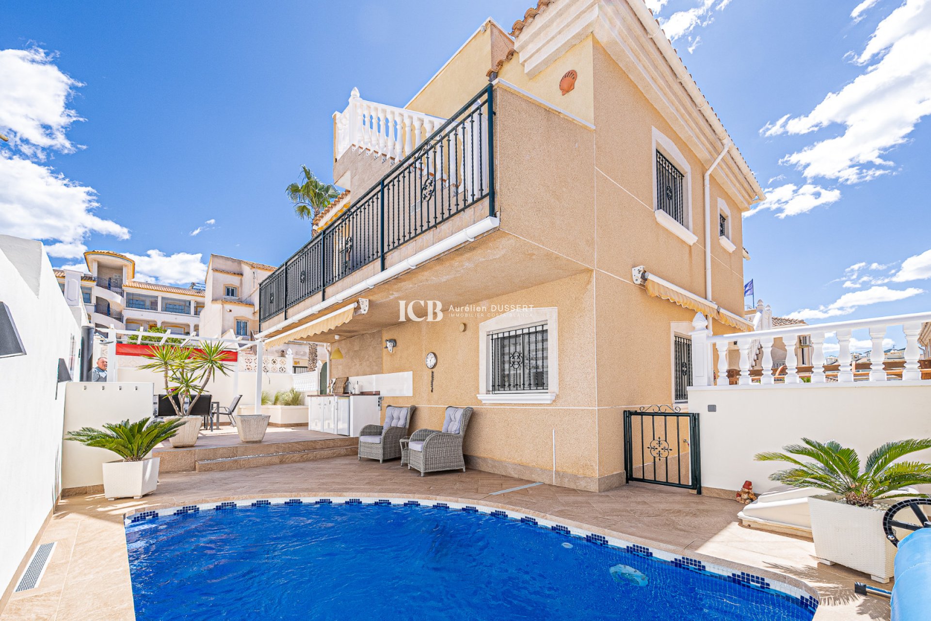 Resale - Detached house -
Orihuela Costa - Montegolf