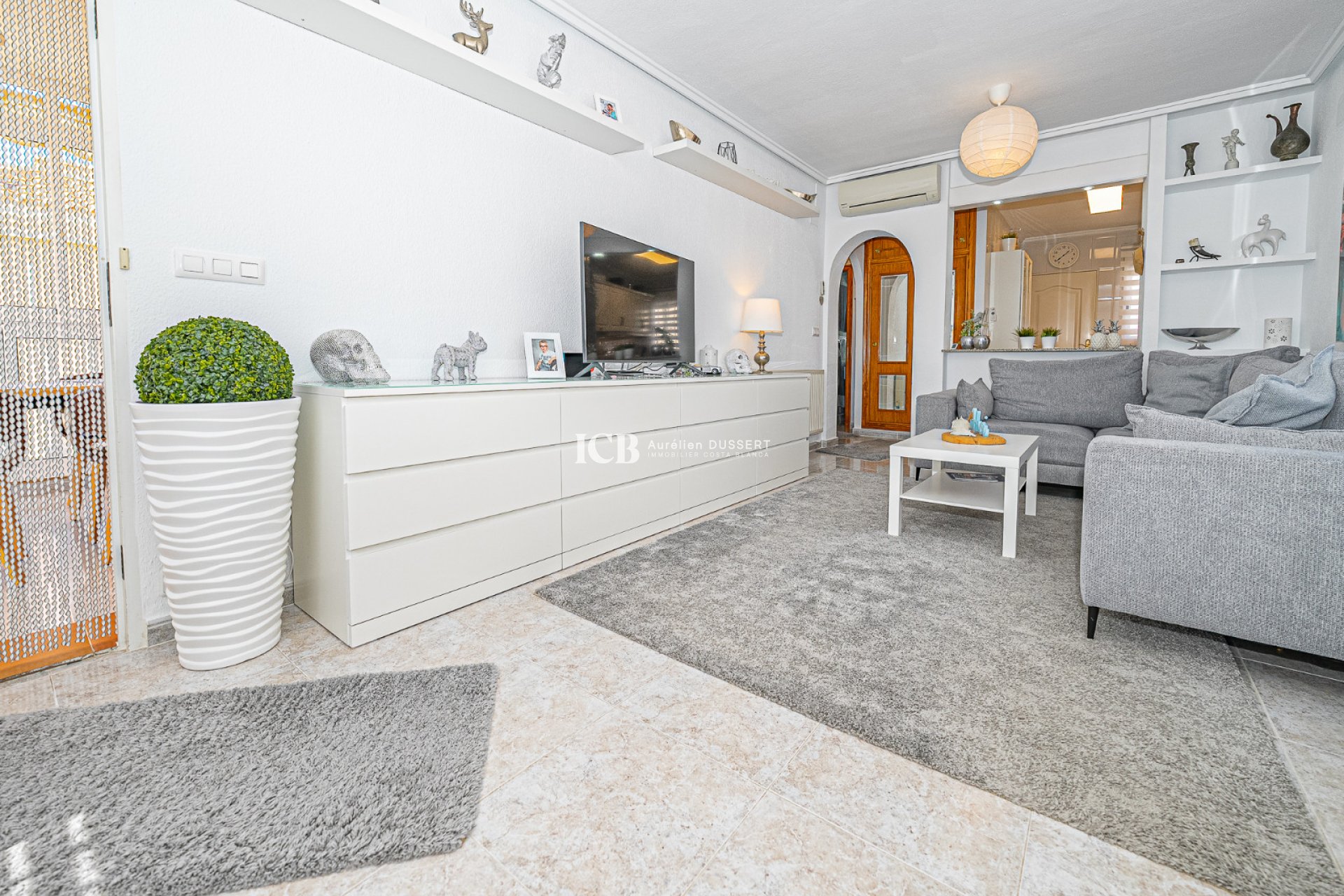 Resale - Detached house -
Orihuela Costa - Montegolf