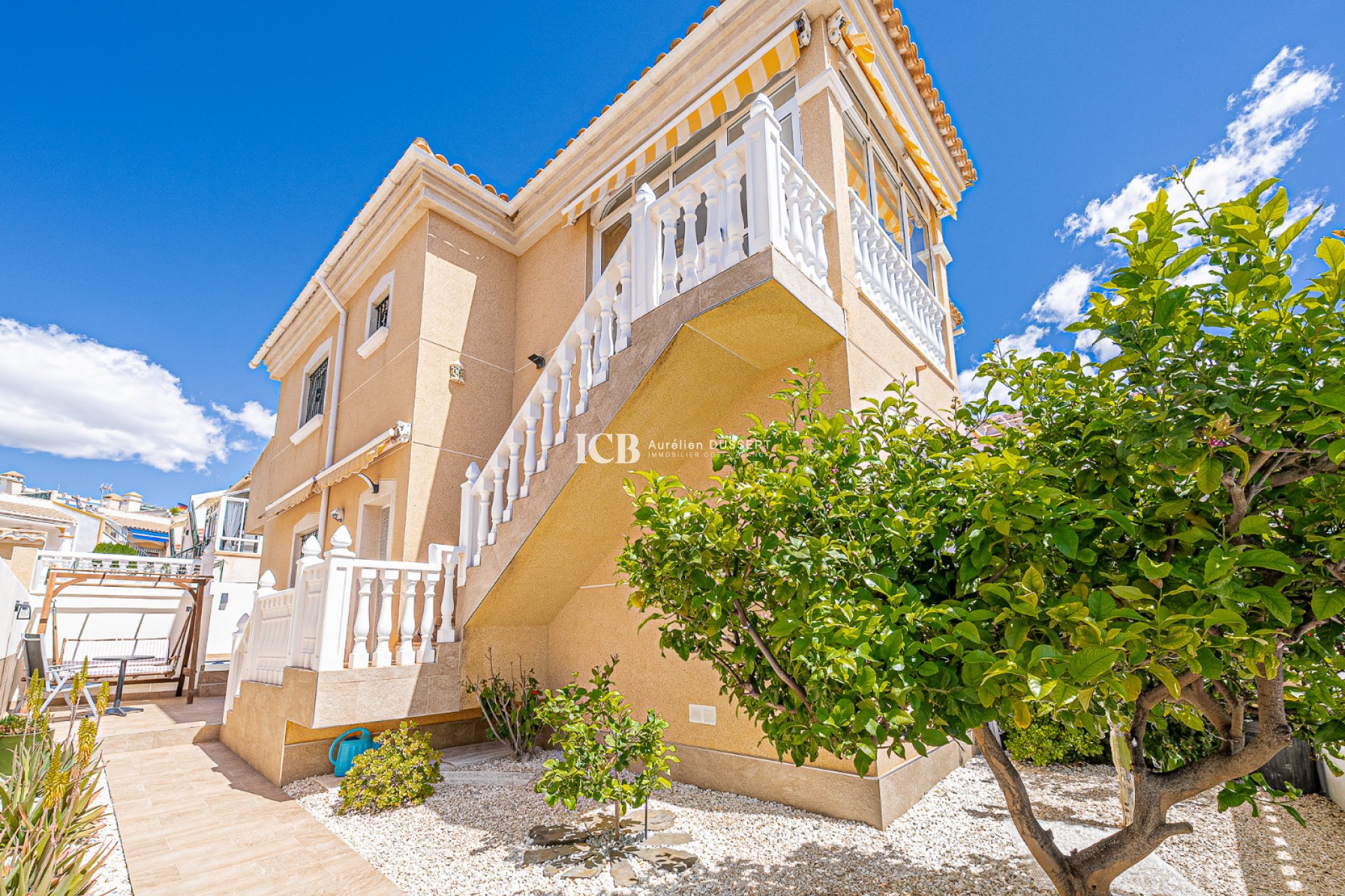 Resale - Detached house -
Orihuela Costa - Montegolf